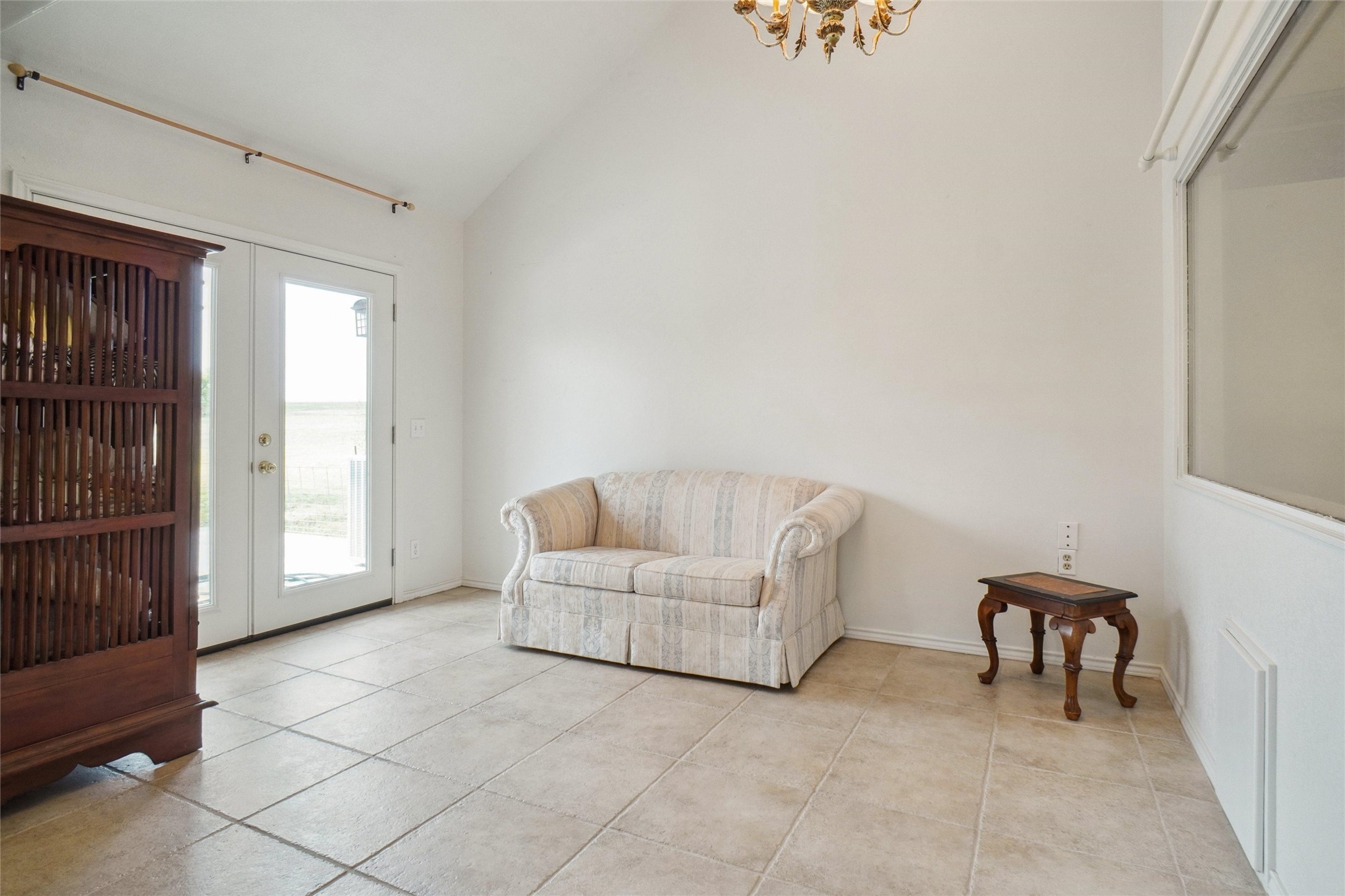 169 Private Road 4611