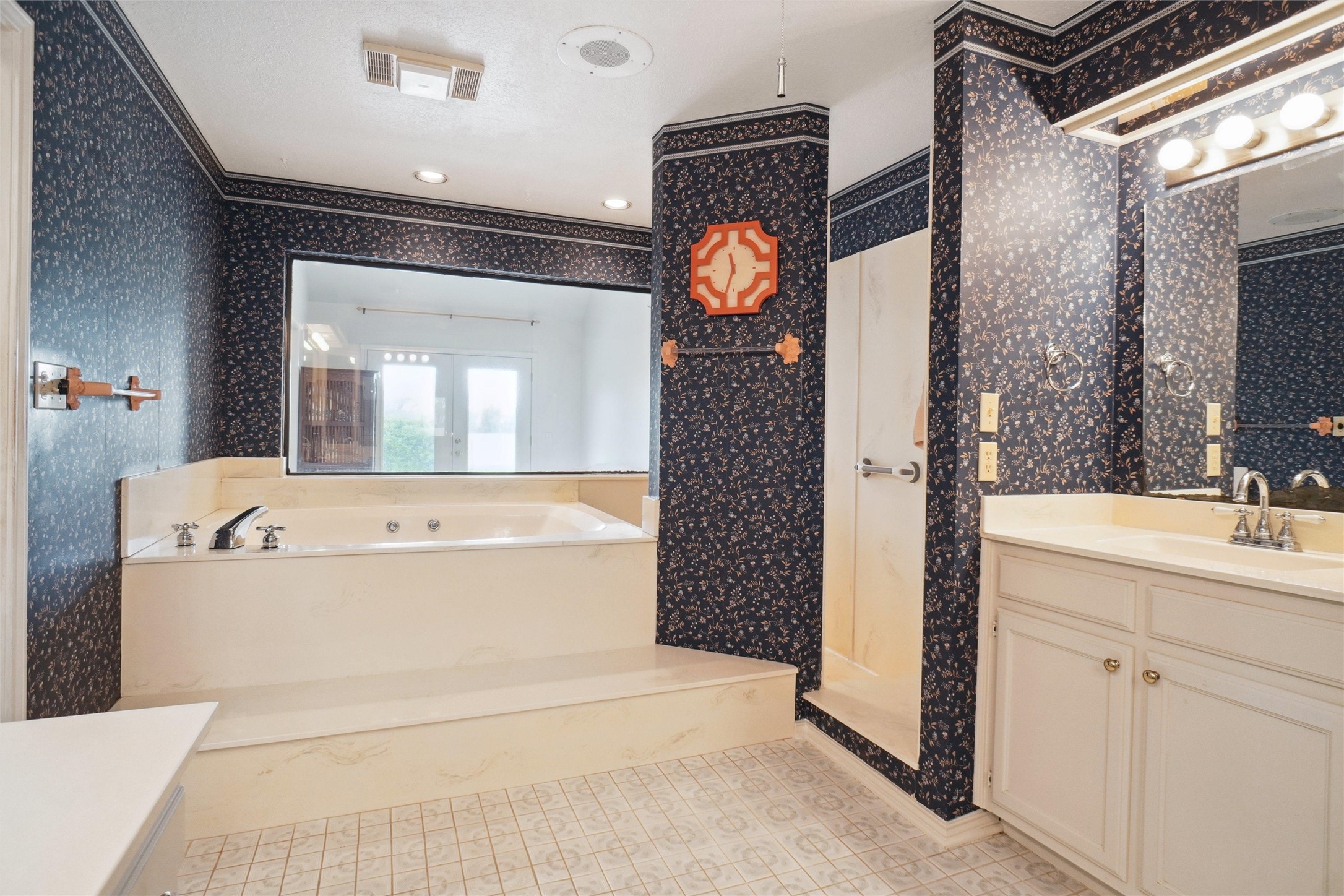 169 Private Road 4611