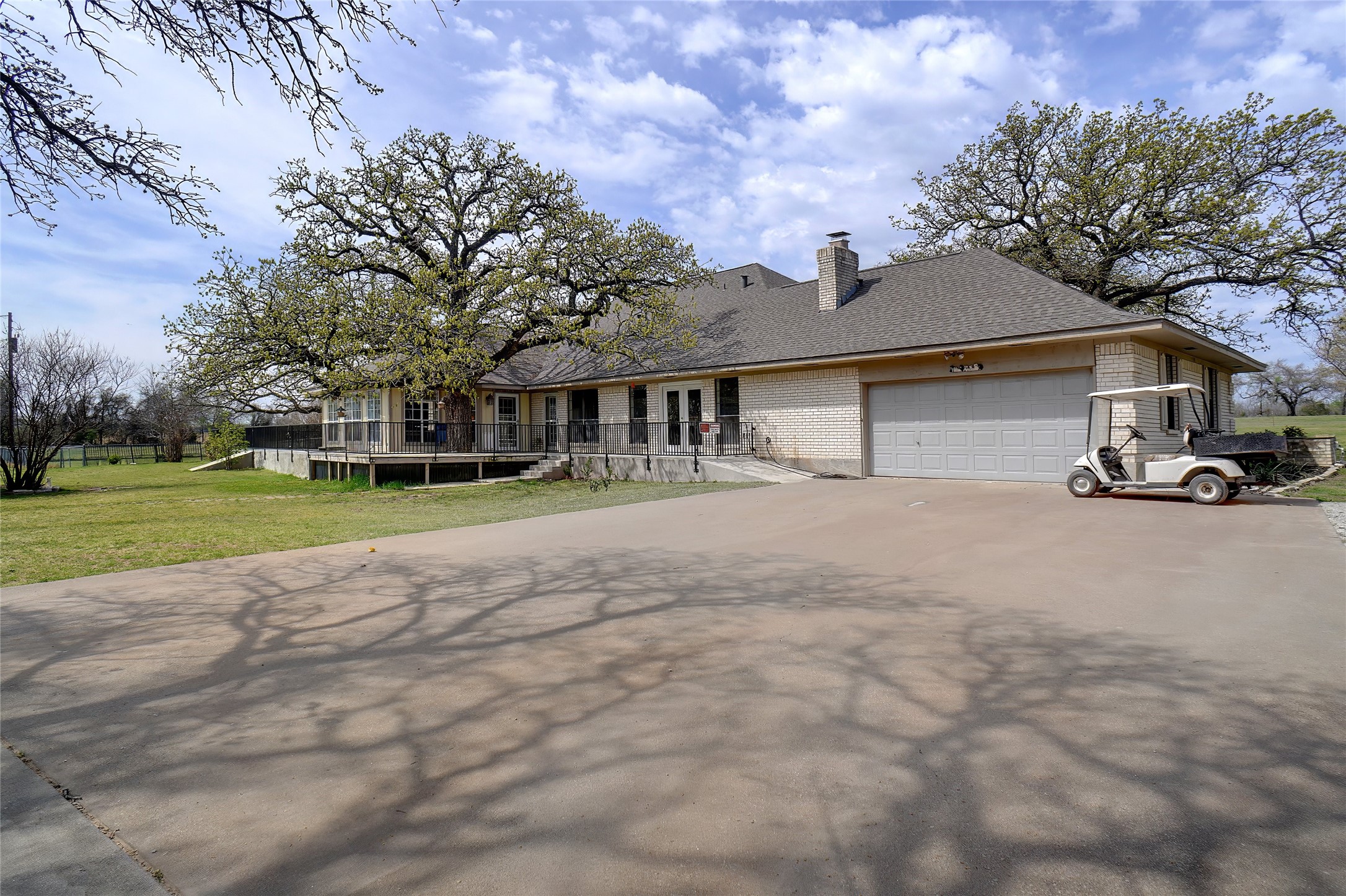 169 Private Road 4611