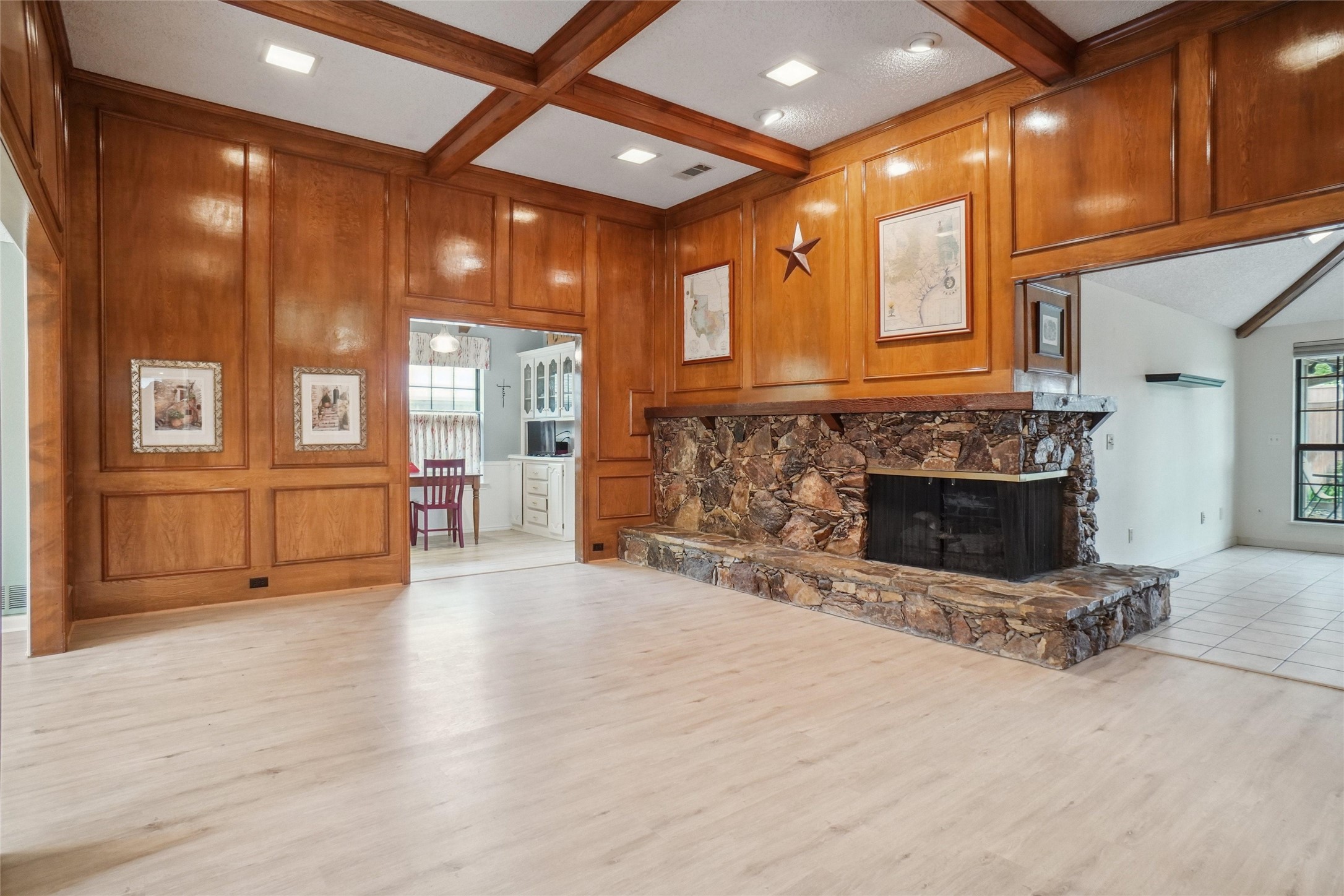1502 Sunnyslope Drive