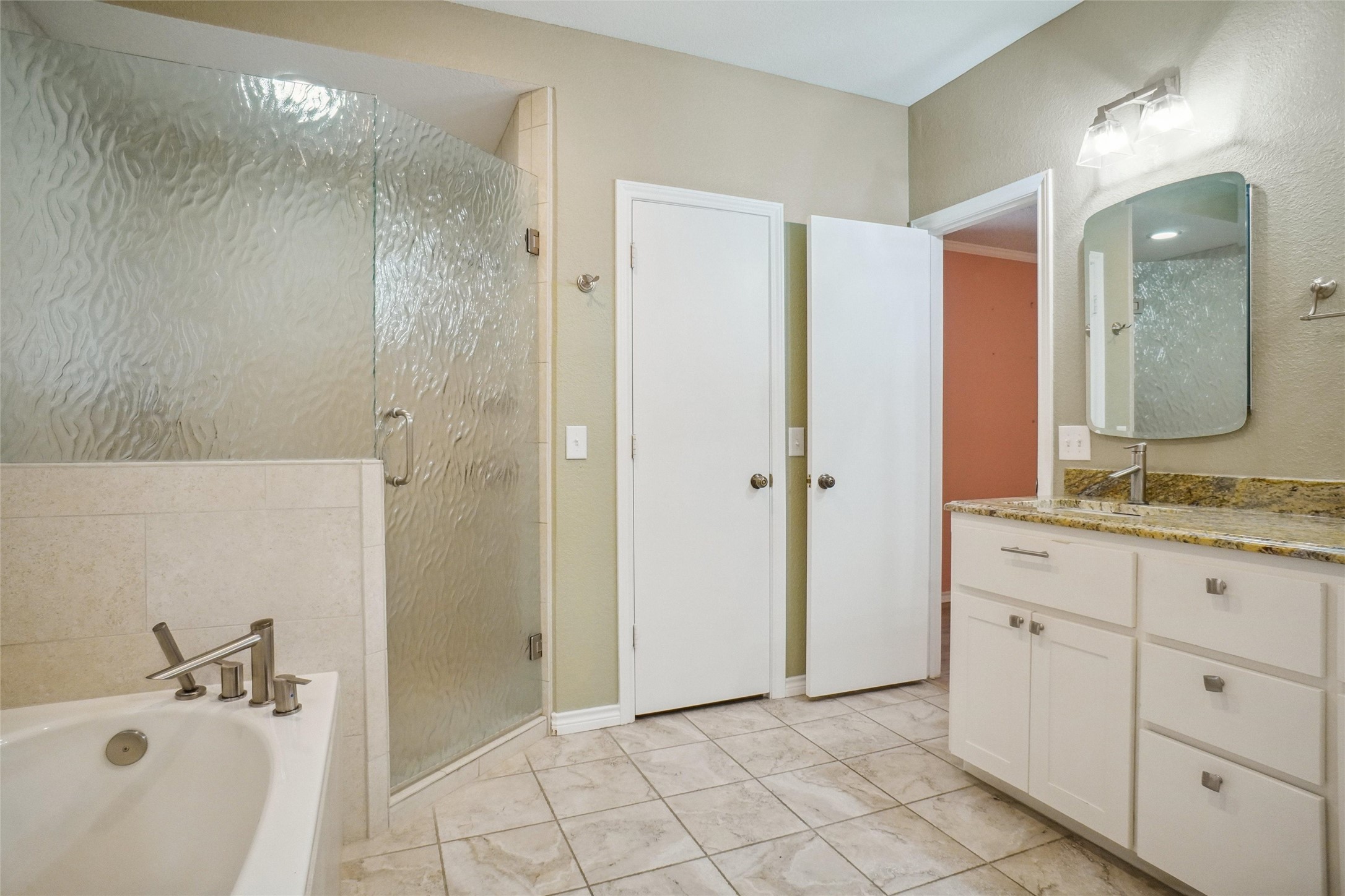 1502 Sunnyslope Drive