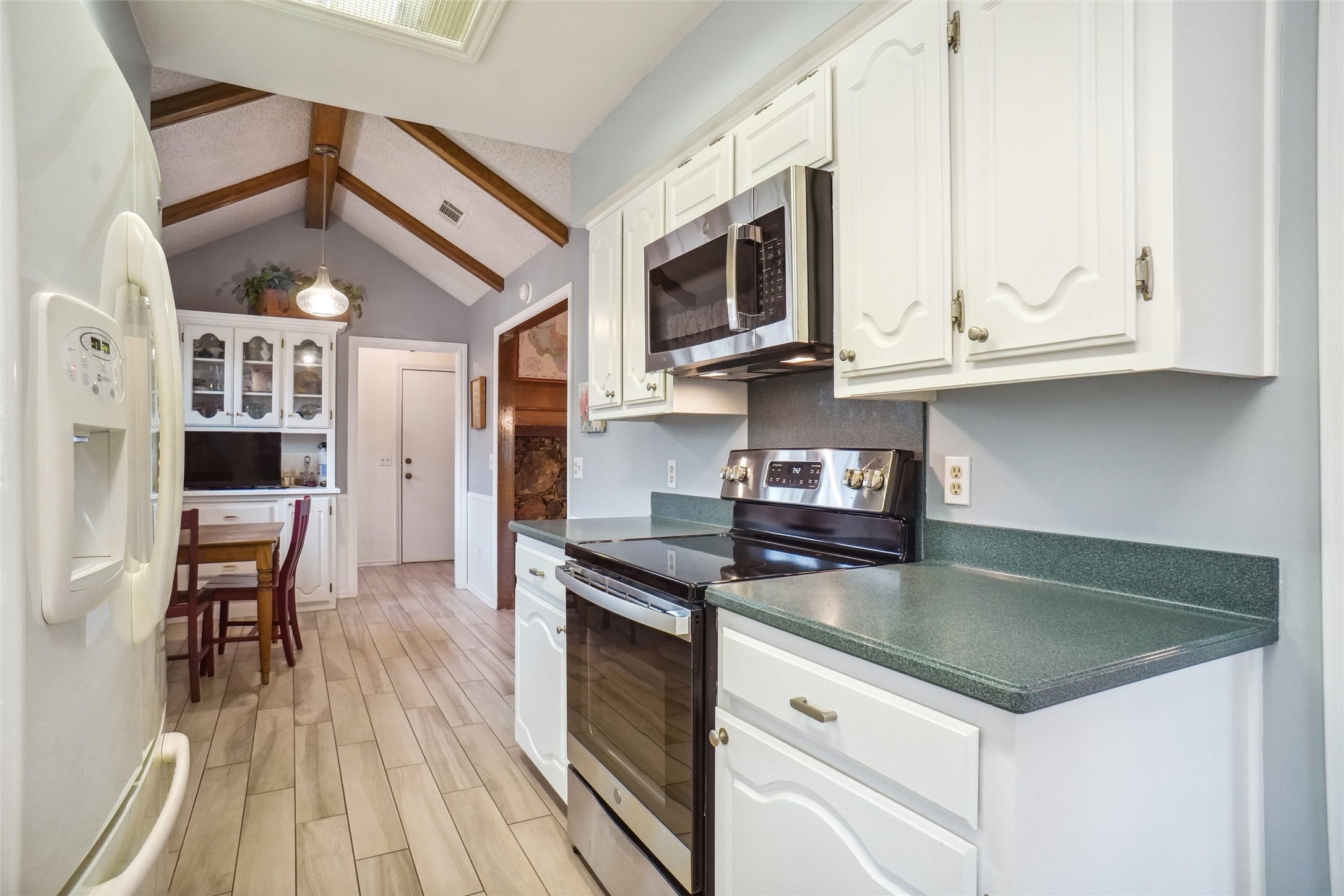 1502 Sunnyslope Drive