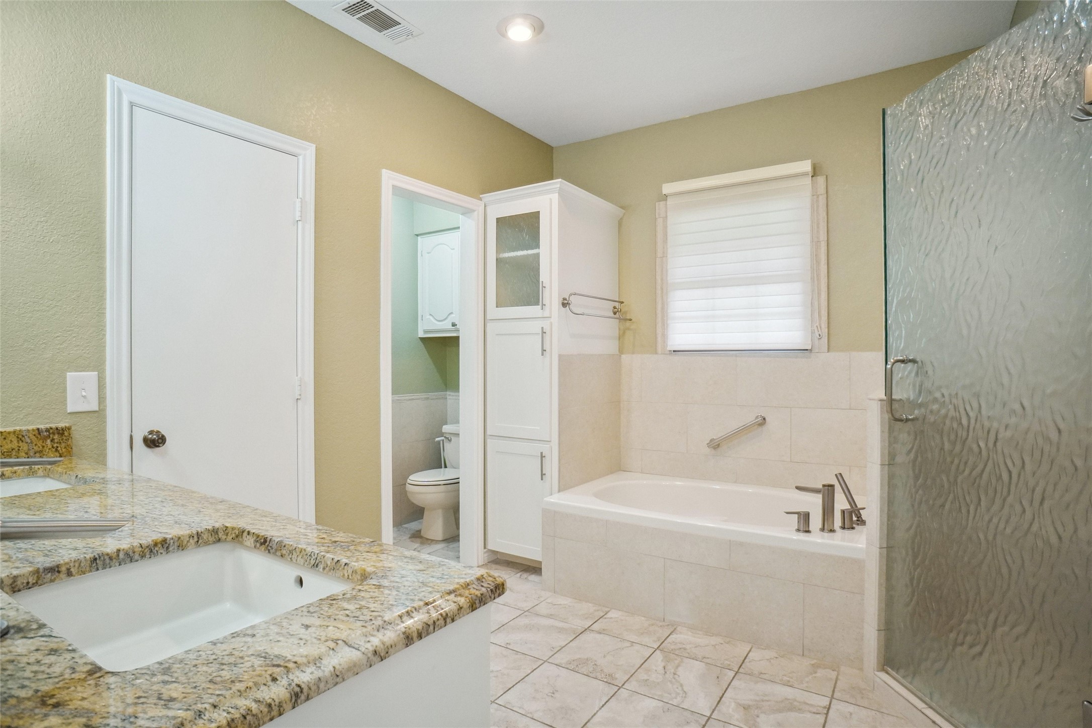 1502 Sunnyslope Drive