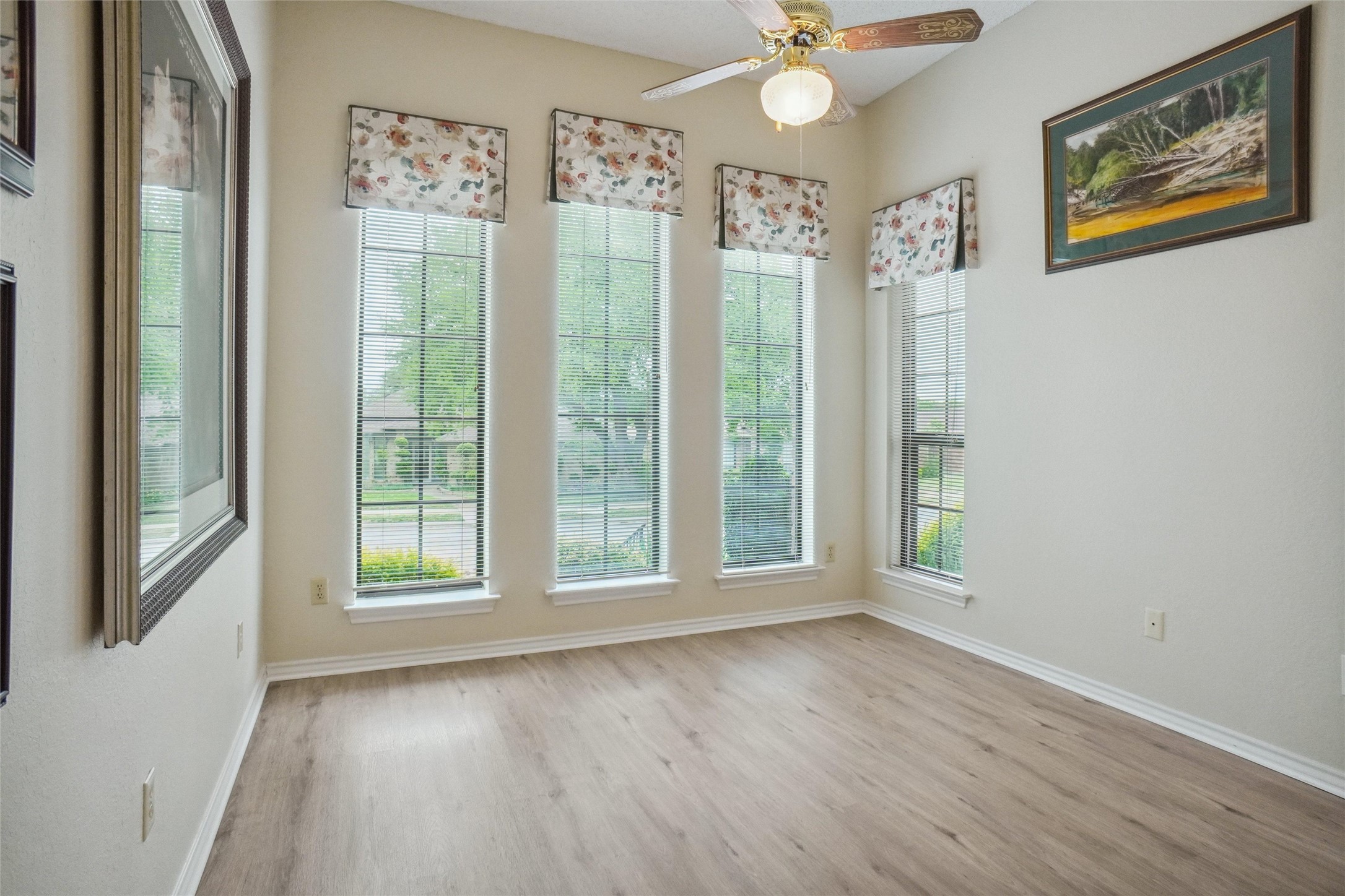 1502 Sunnyslope Drive