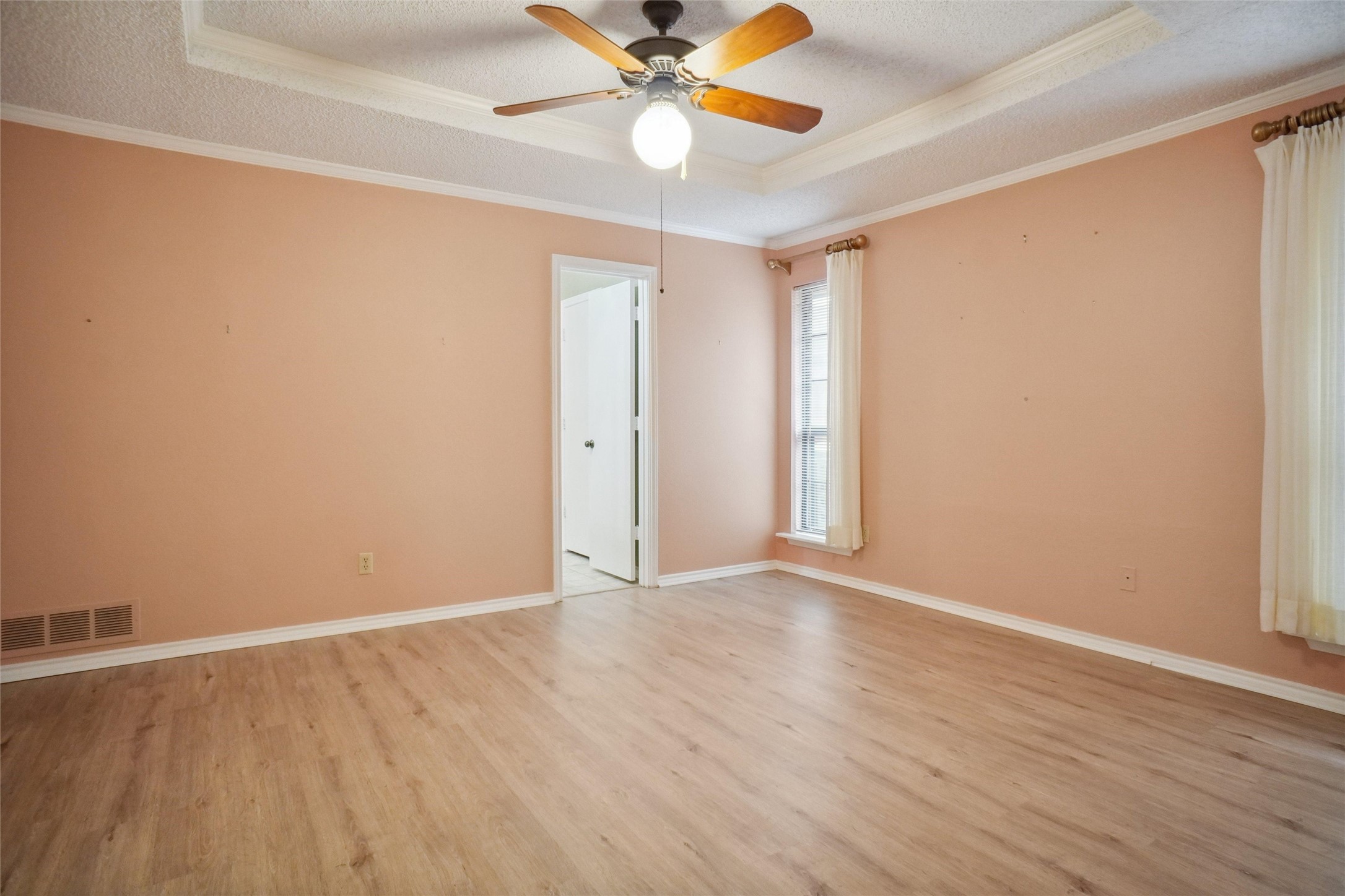 1502 Sunnyslope Drive