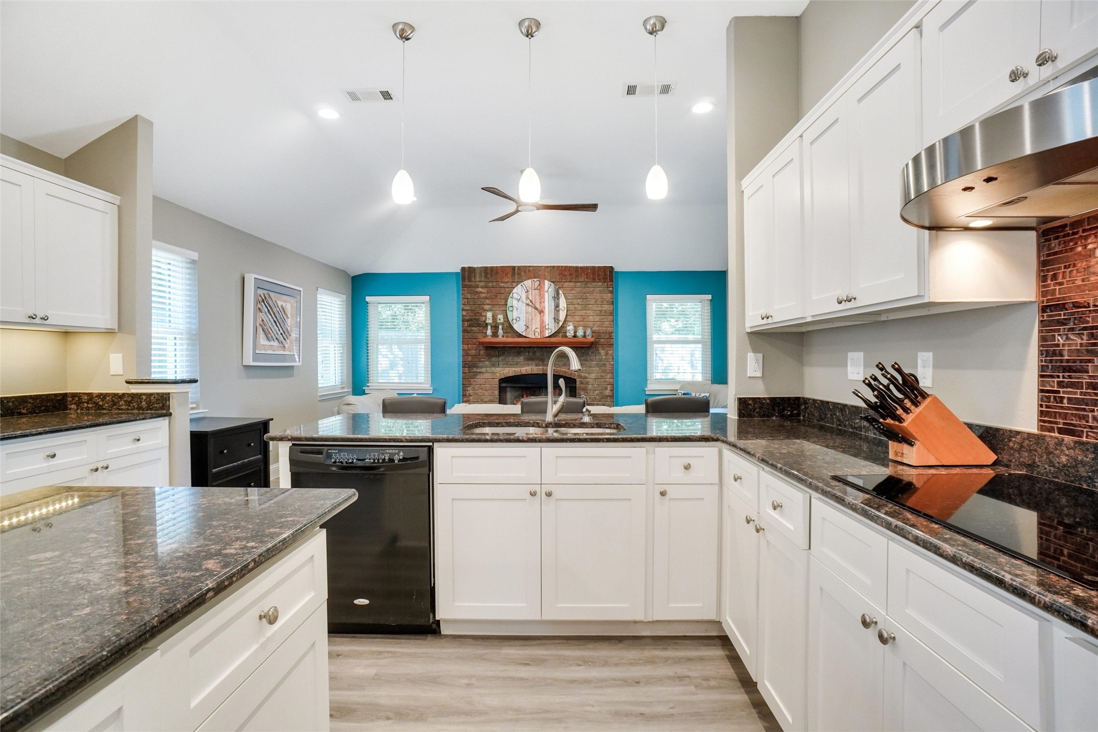 430 Spanish Moss Court