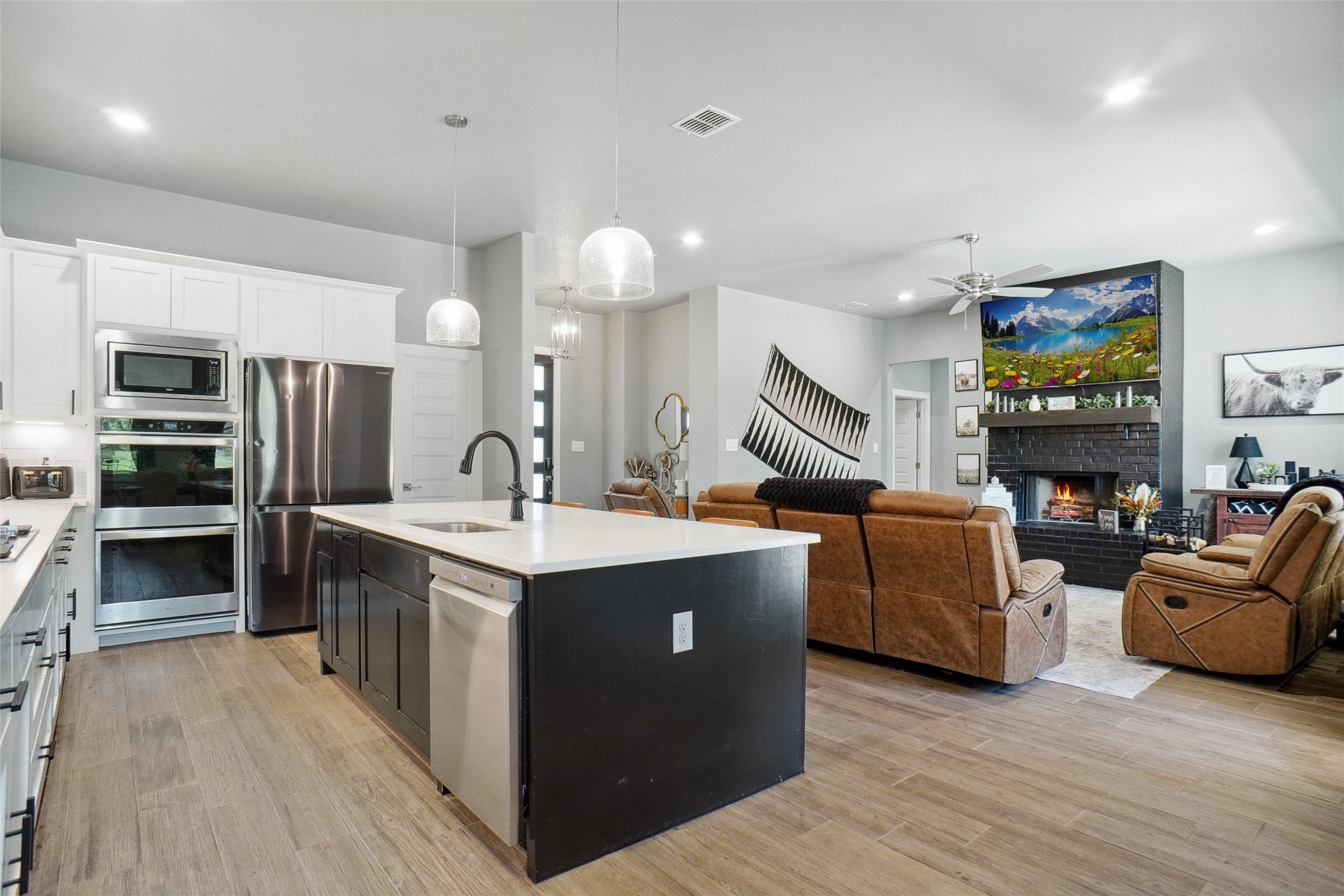 212 Zebrastone Way