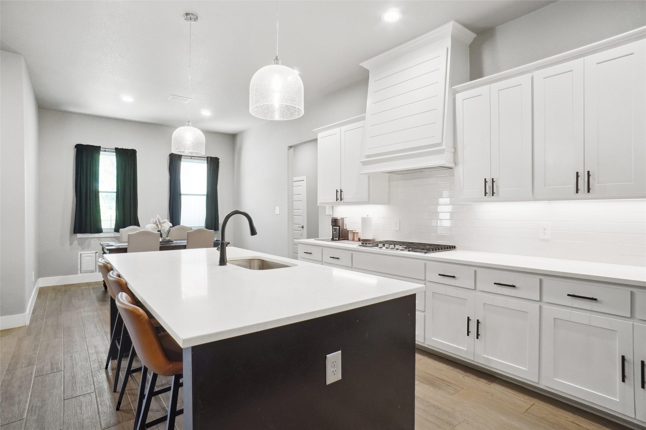 212 Zebrastone Way