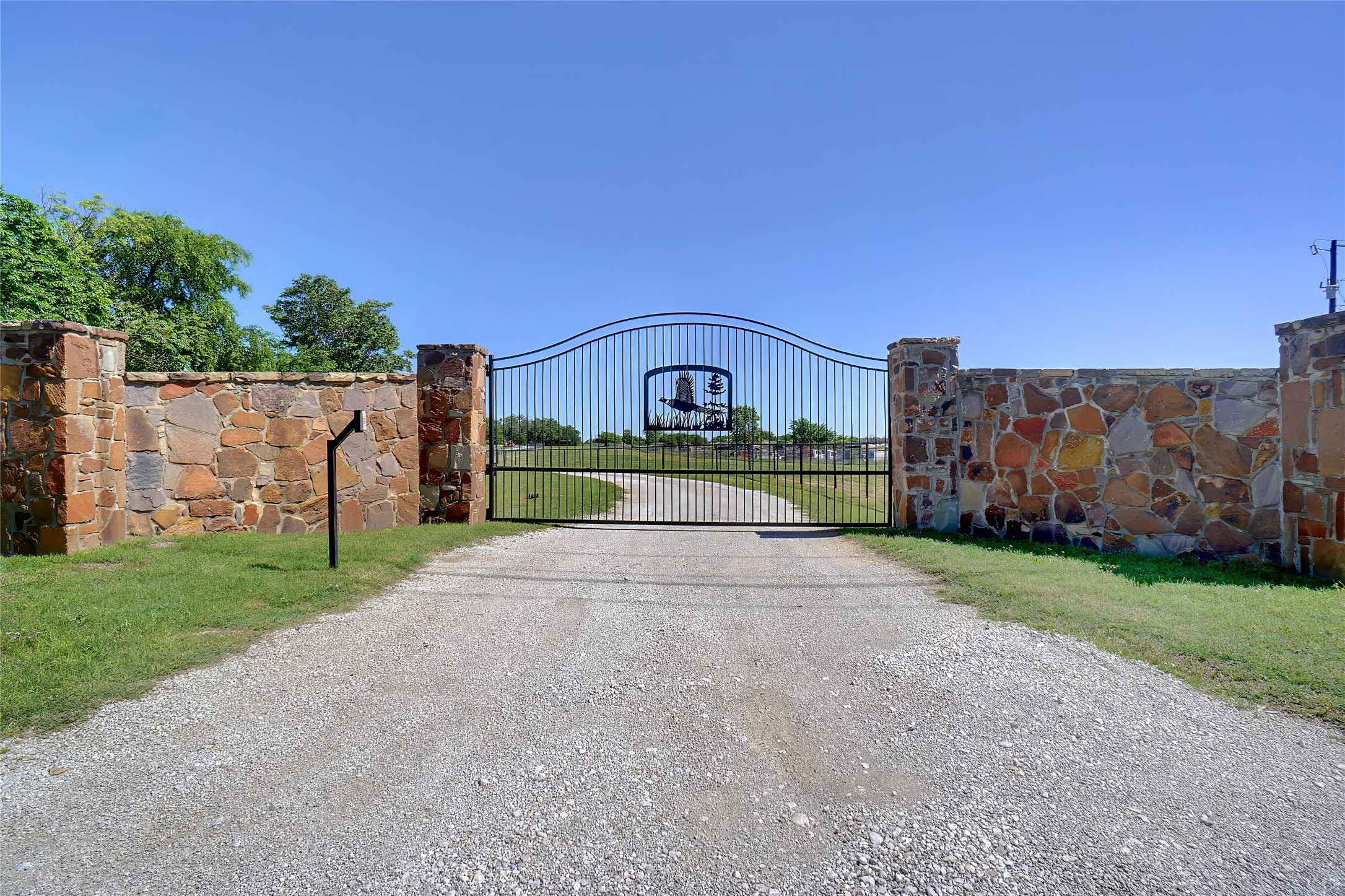 3350 W Highway 199