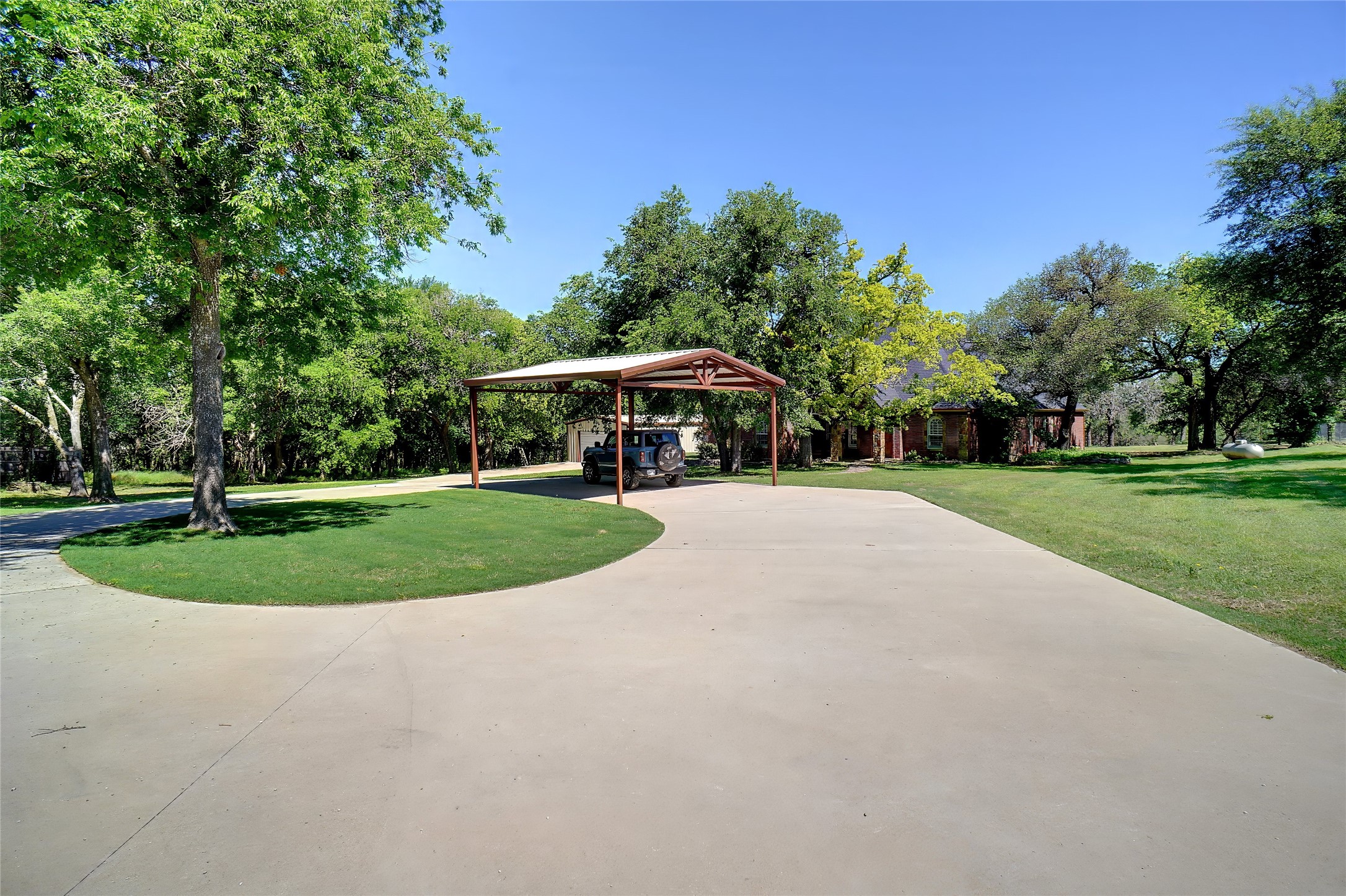 3350 W Highway 199