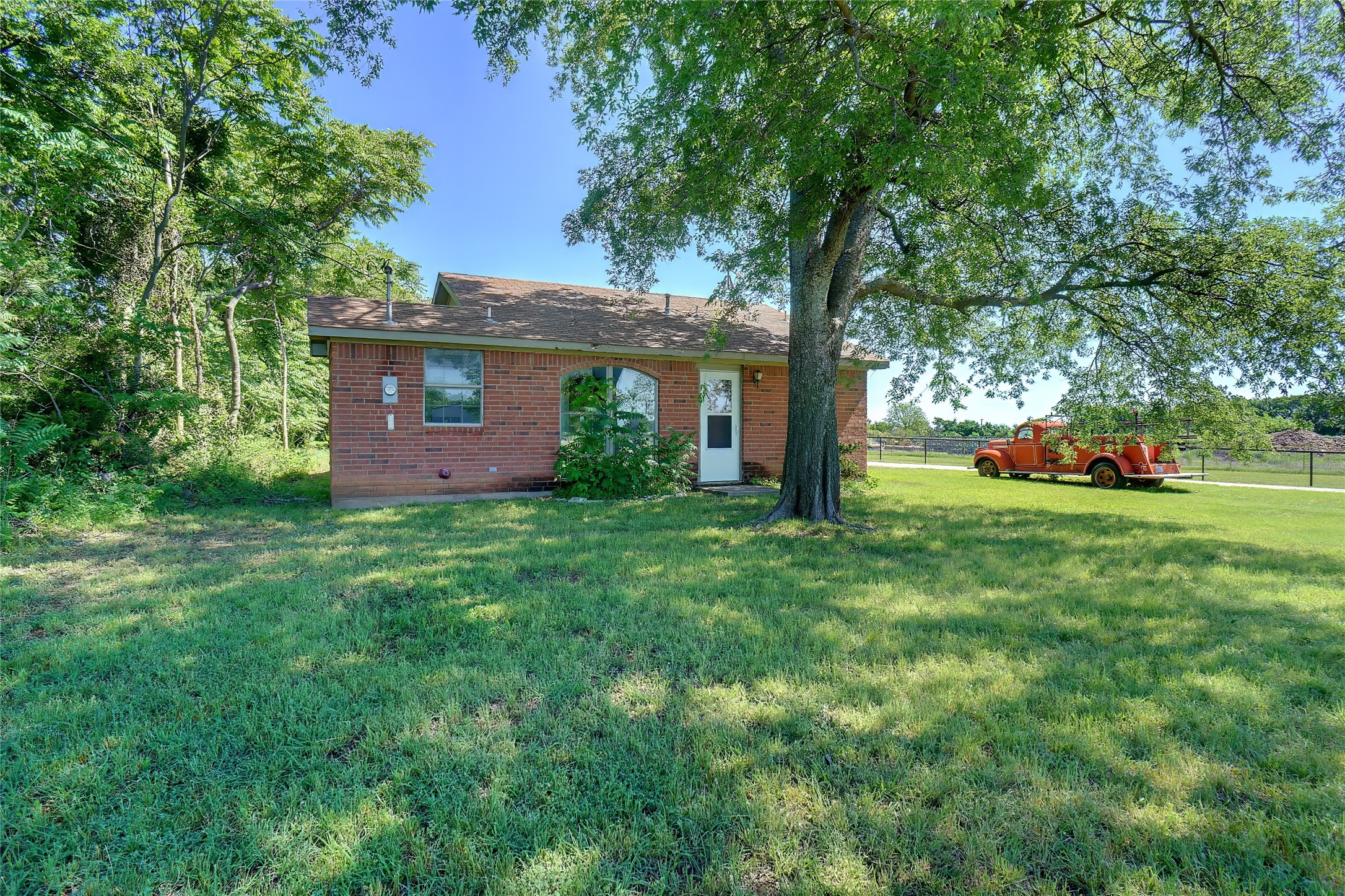 3350 W Highway 199