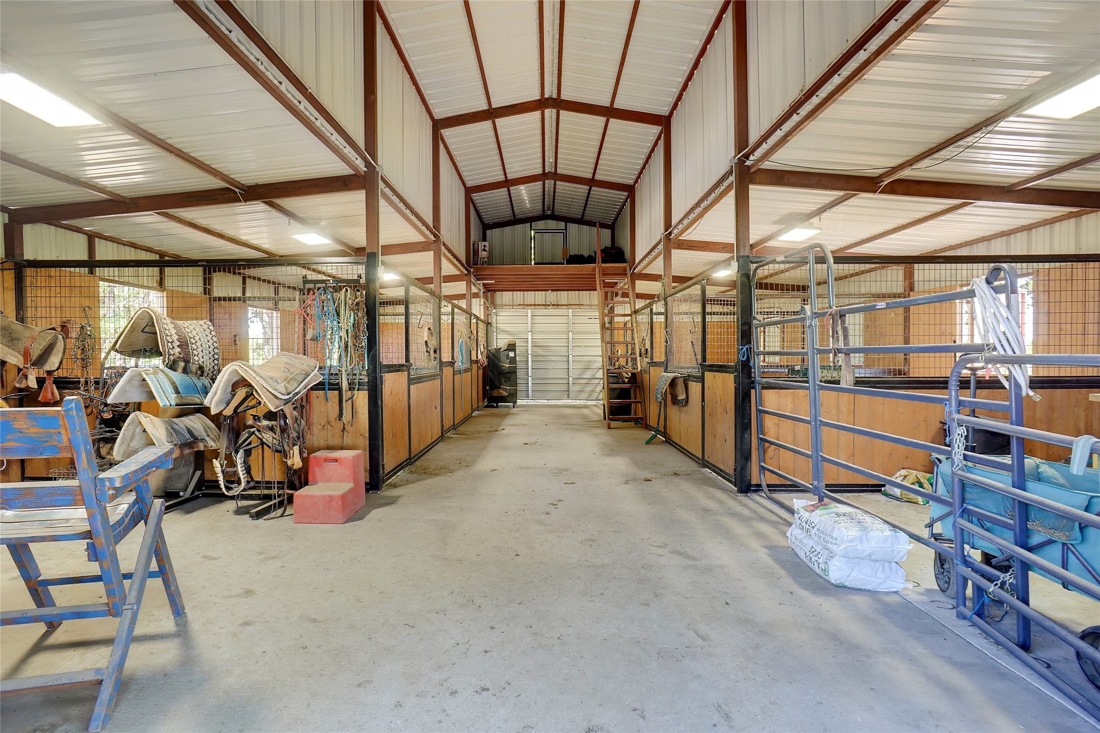 3350 W Highway 199