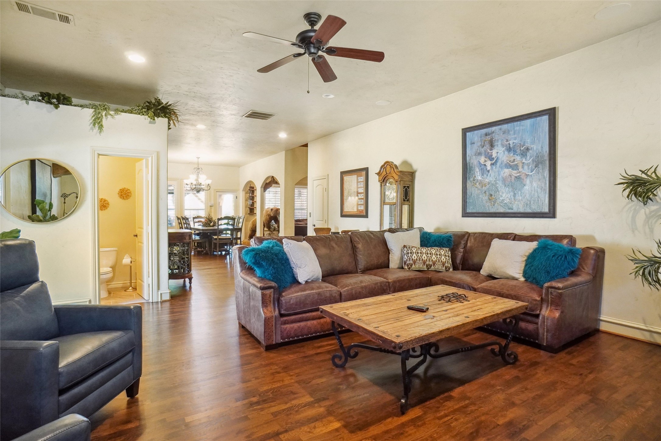 3350 W Highway 199