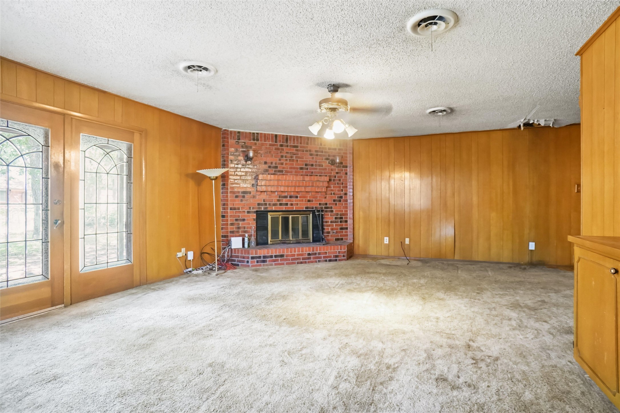 520 Circleview Drive S