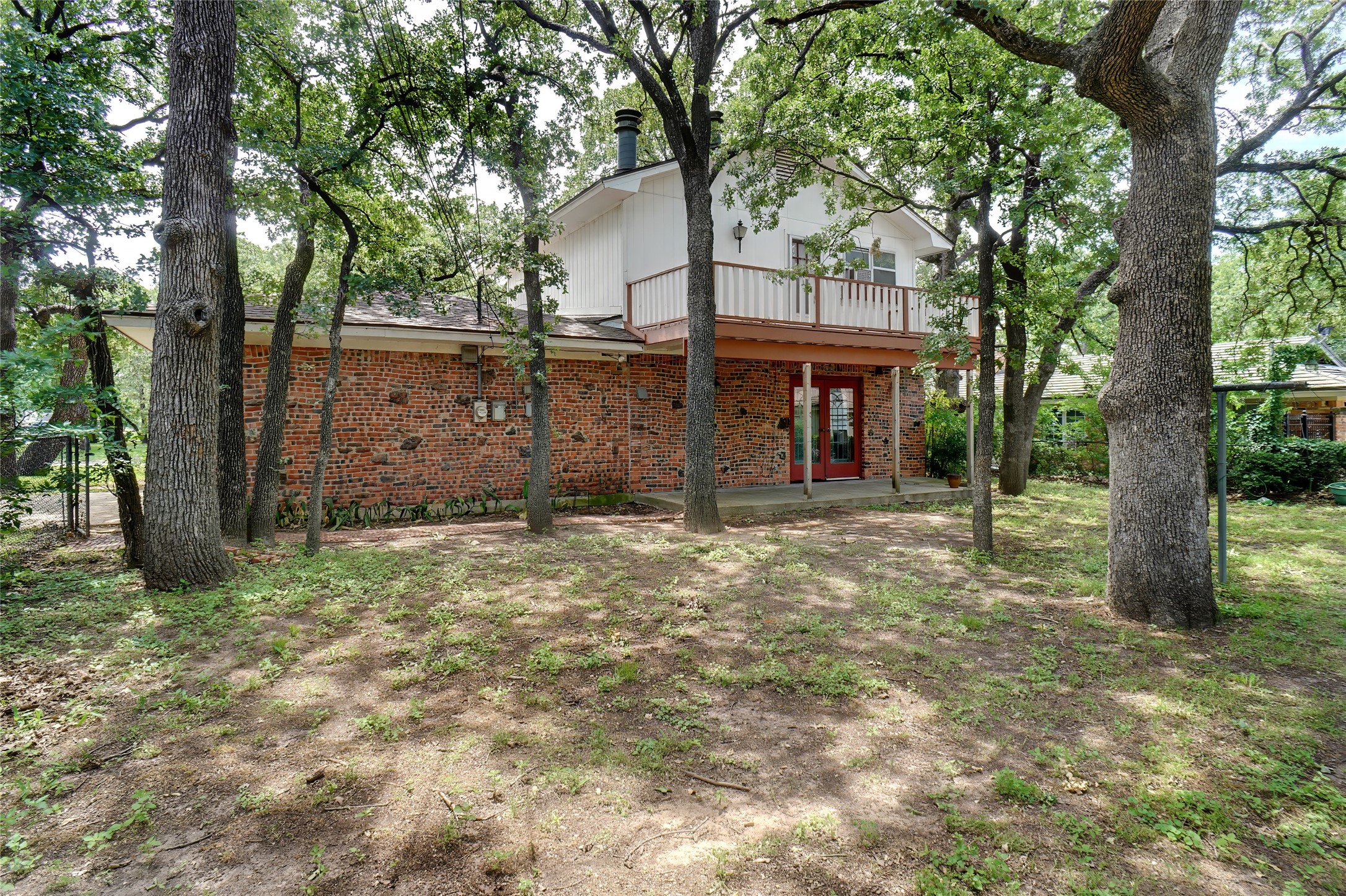 520 Circleview Drive S