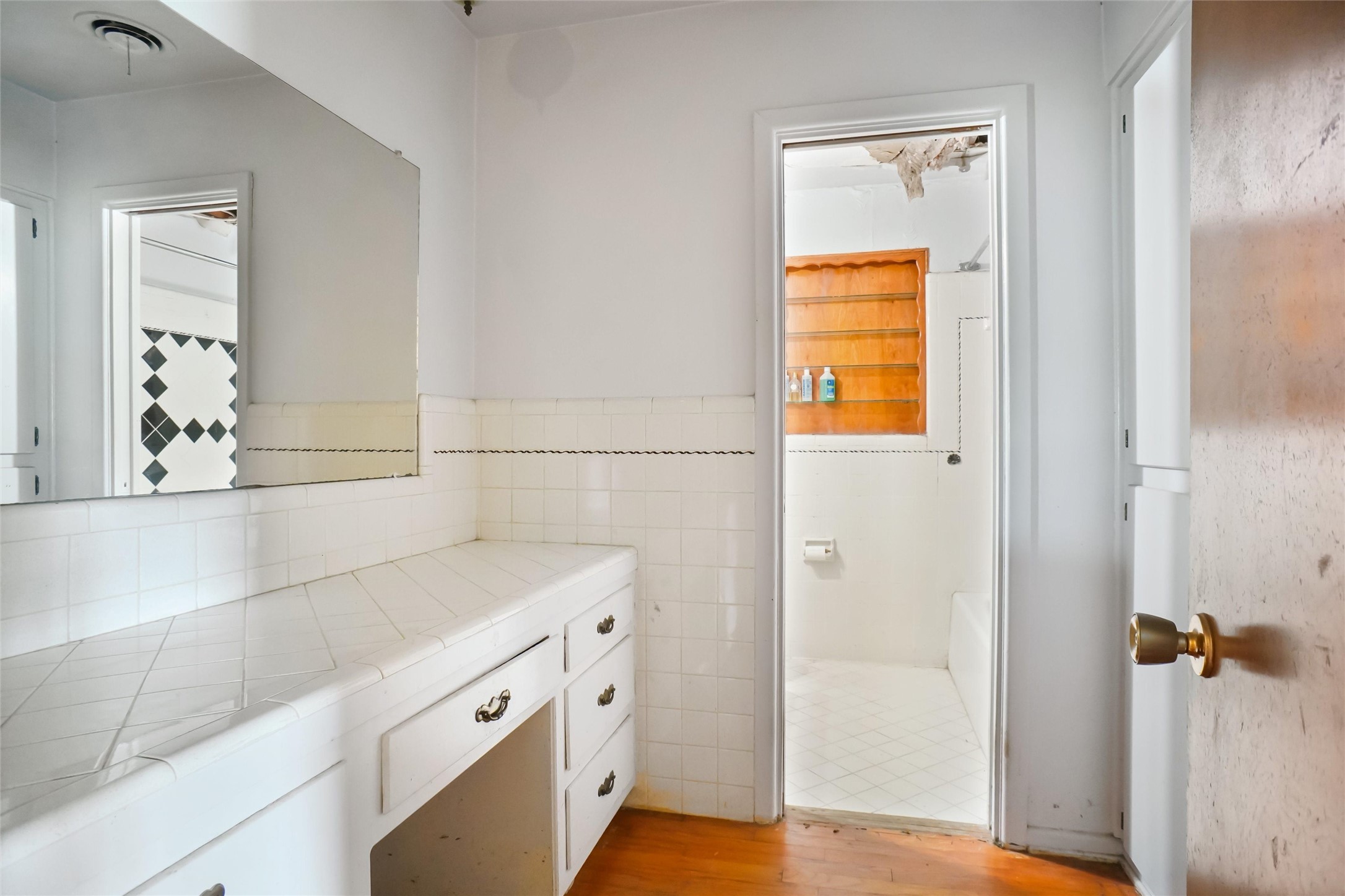 520 Circleview Drive S