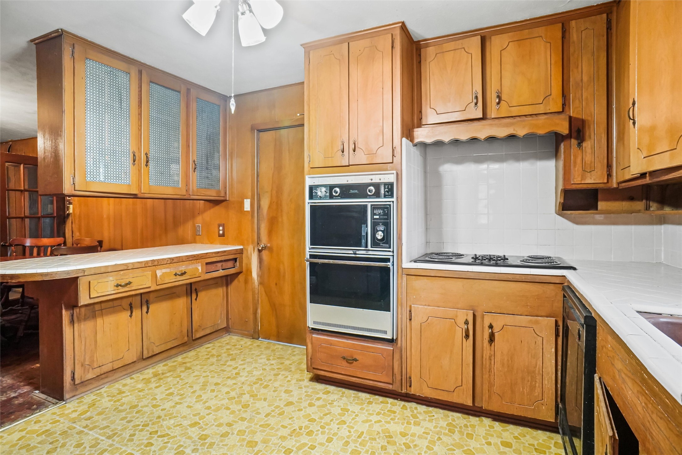 520 Circleview Drive S