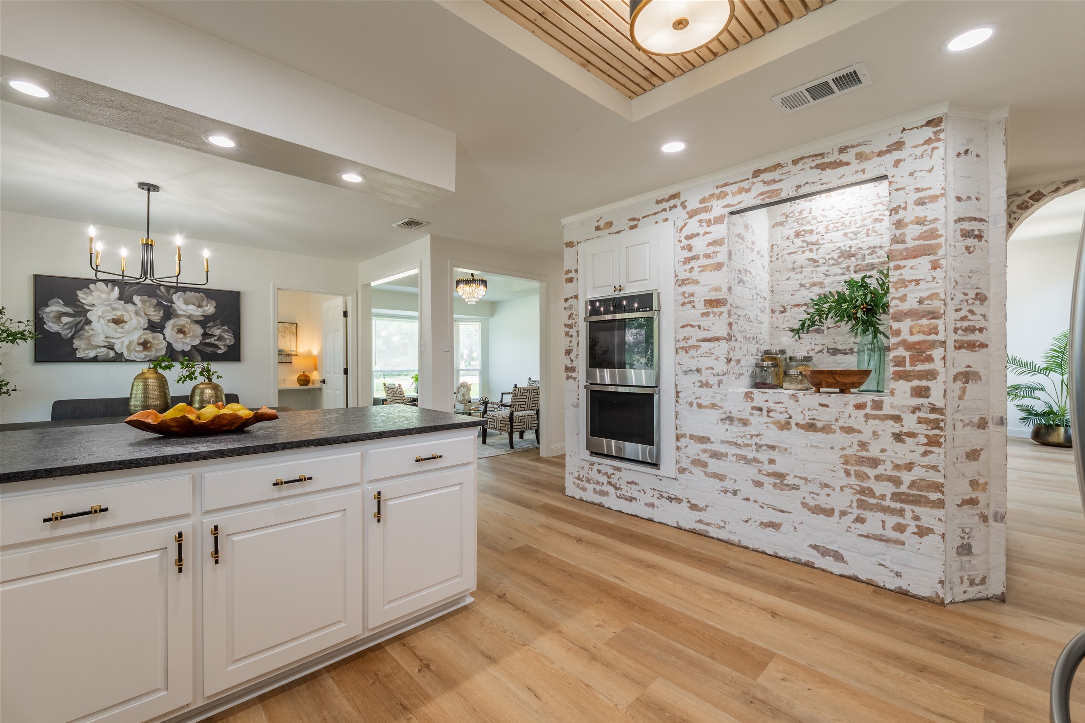 2052 Parkridge Drive