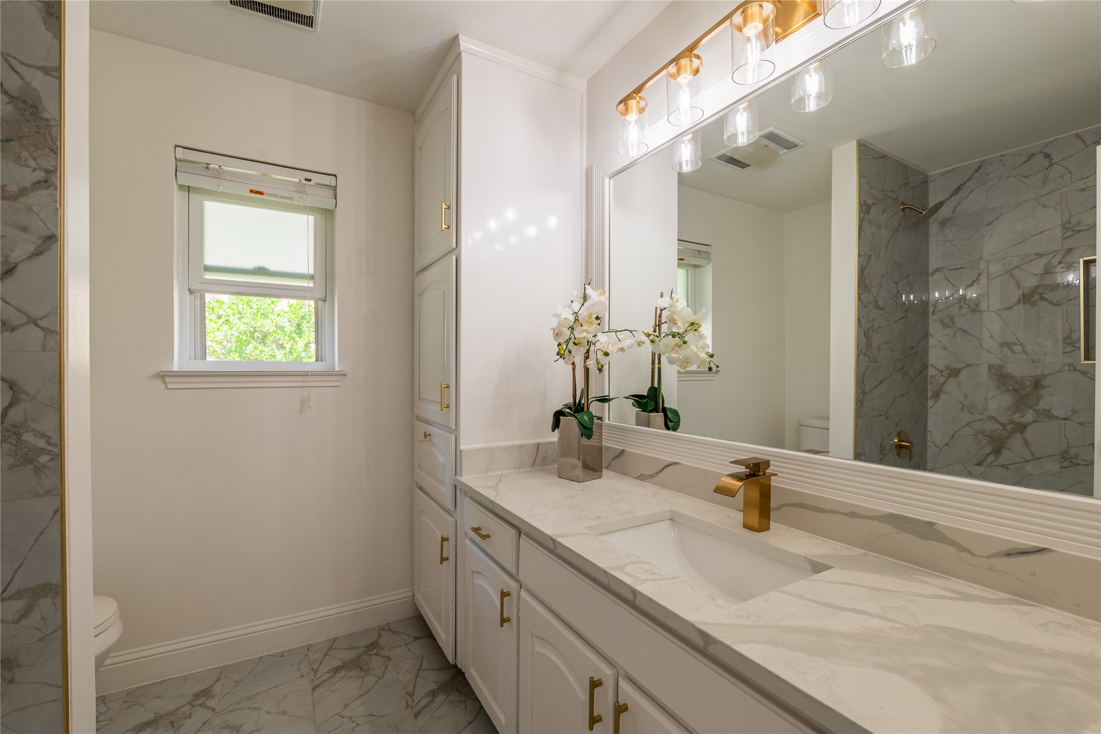 2052 Parkridge Drive