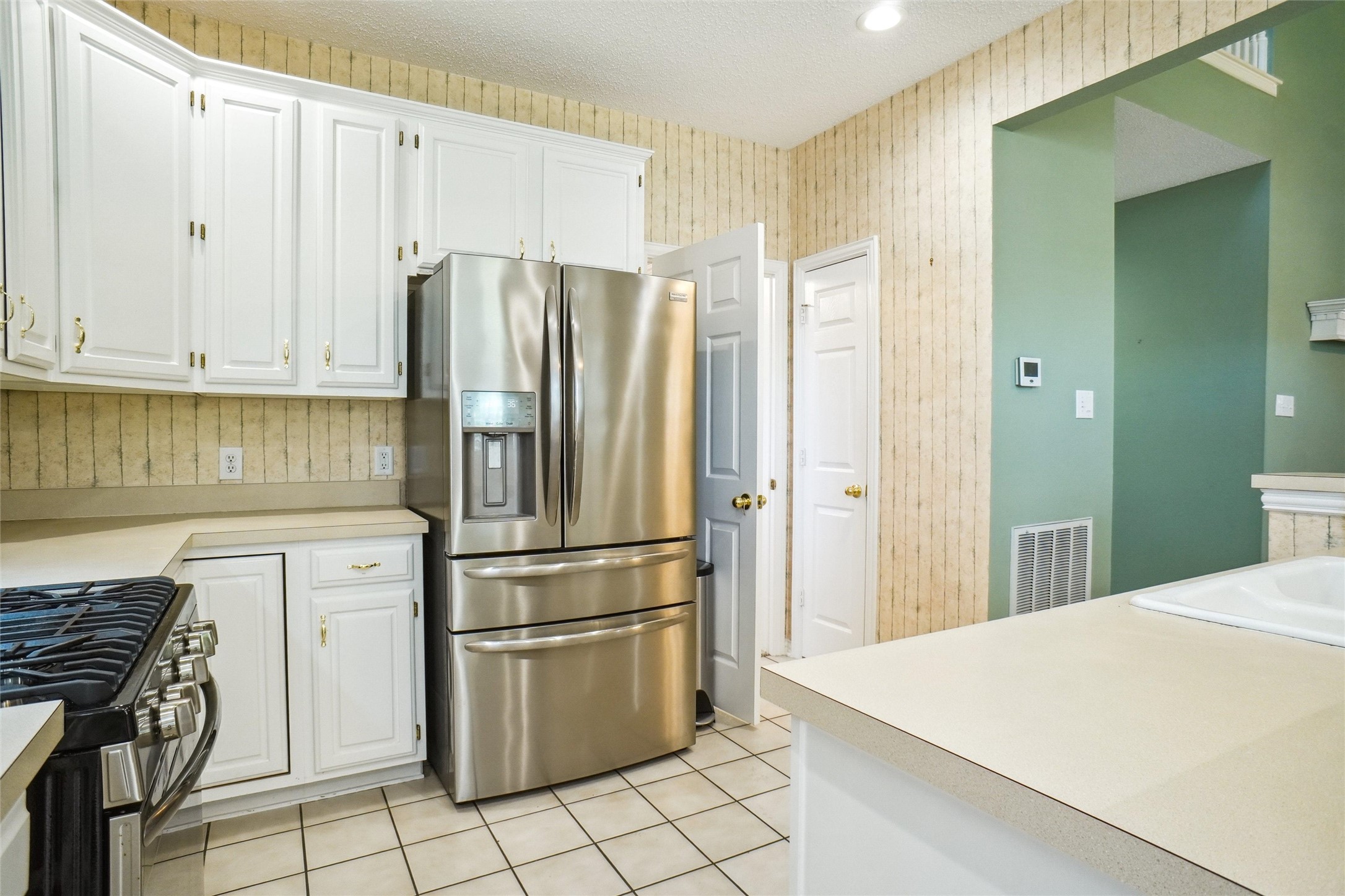 448 Shade Tree Circle