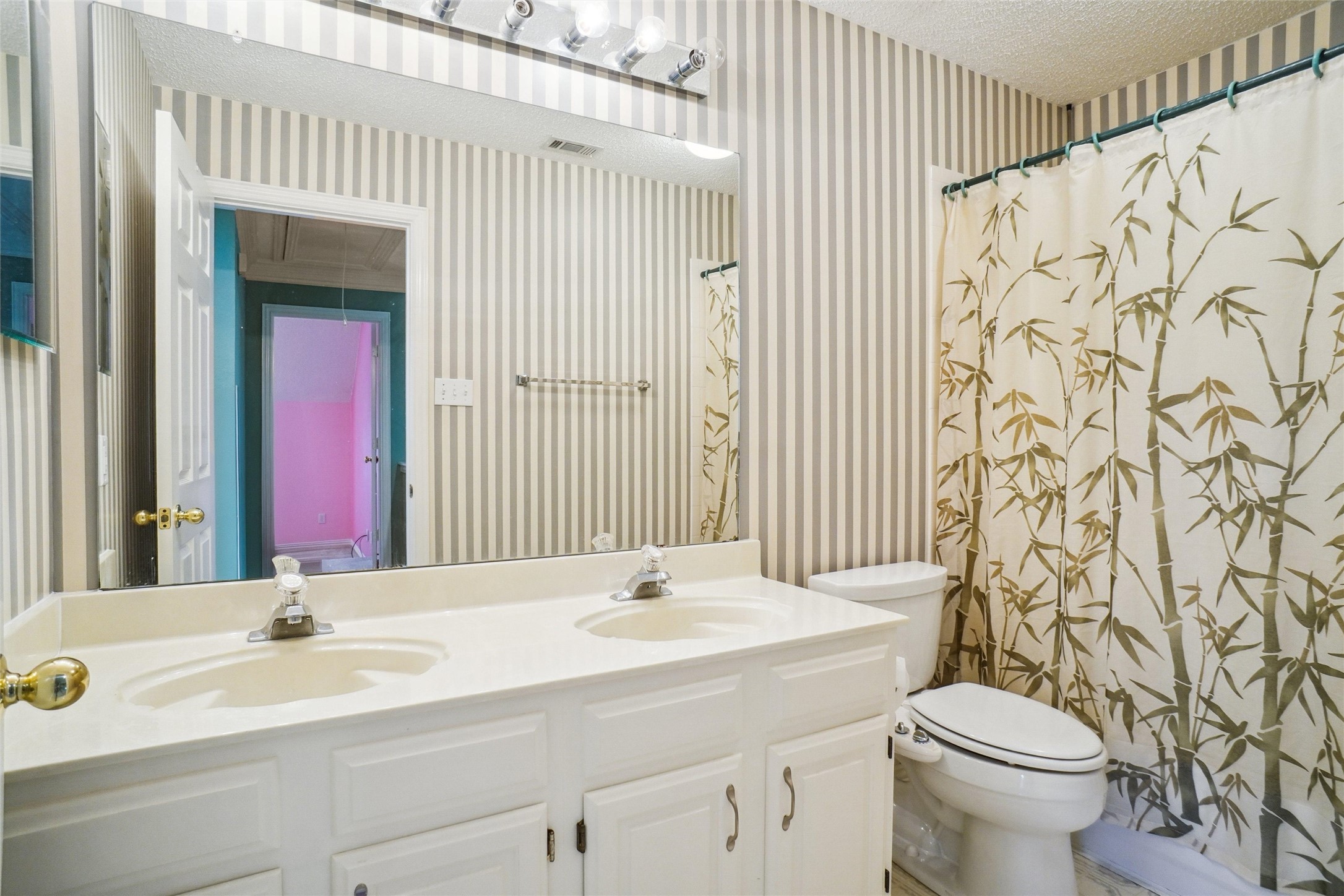 448 Shade Tree Circle