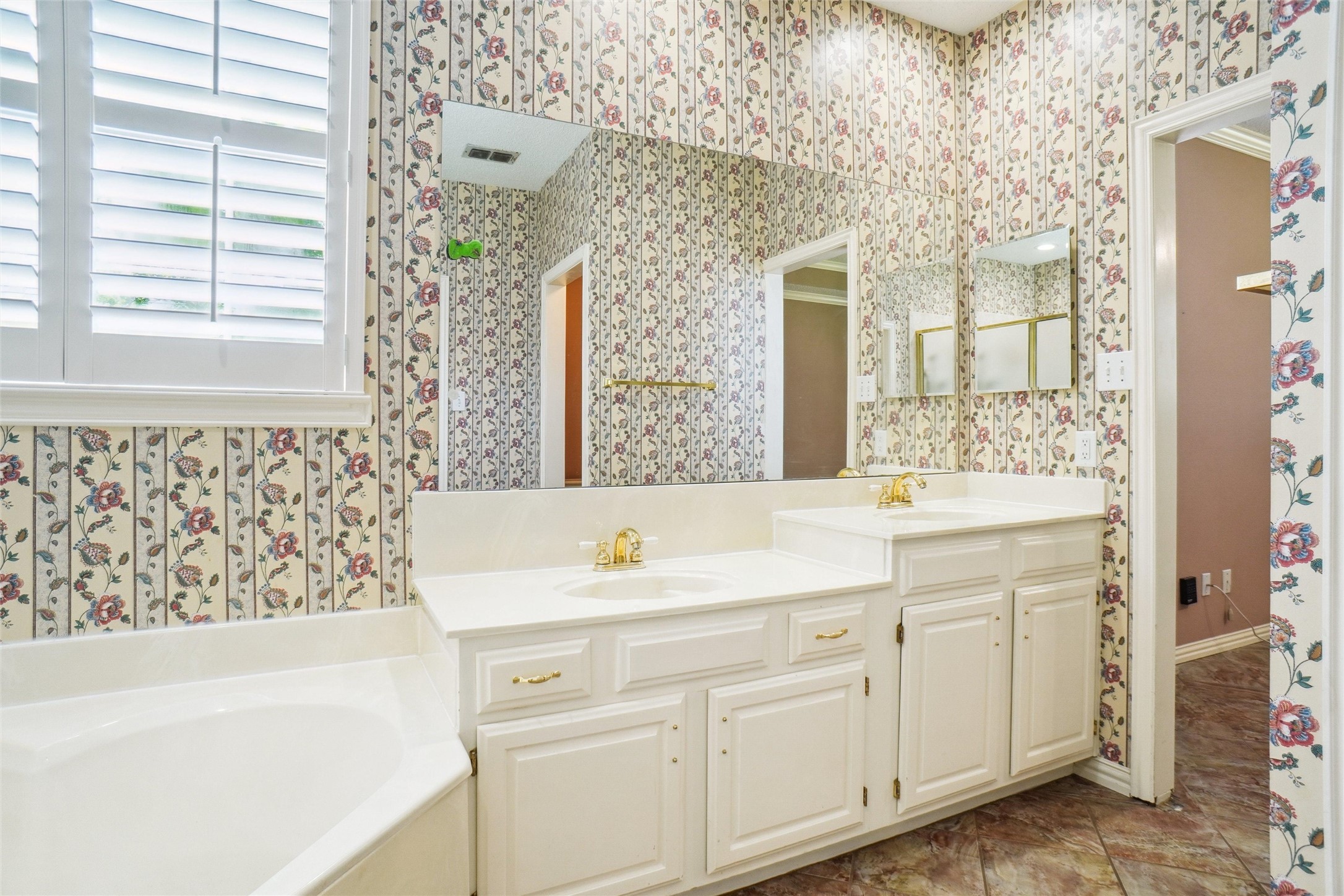 448 Shade Tree Circle