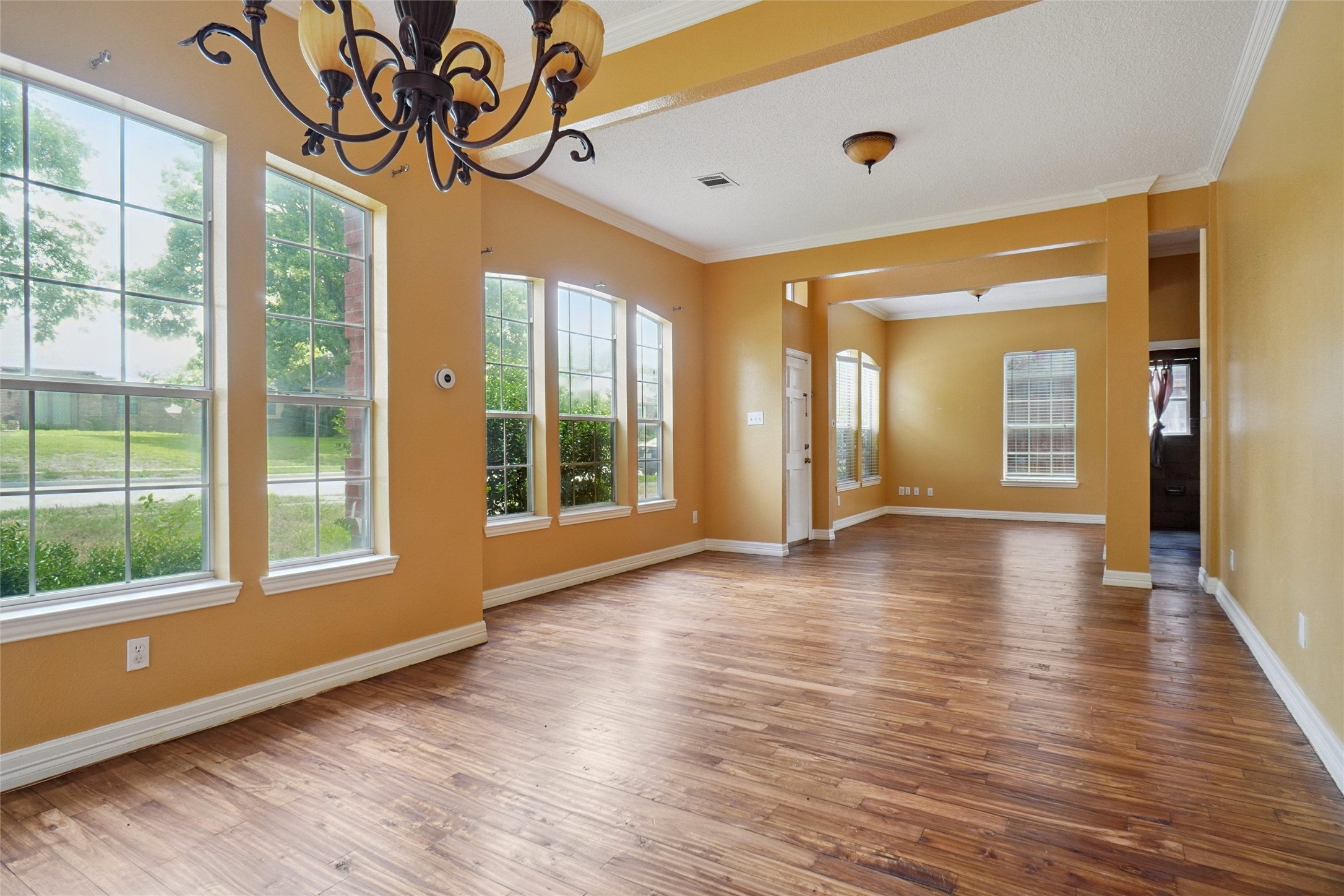 2337 San Gabriel Drive