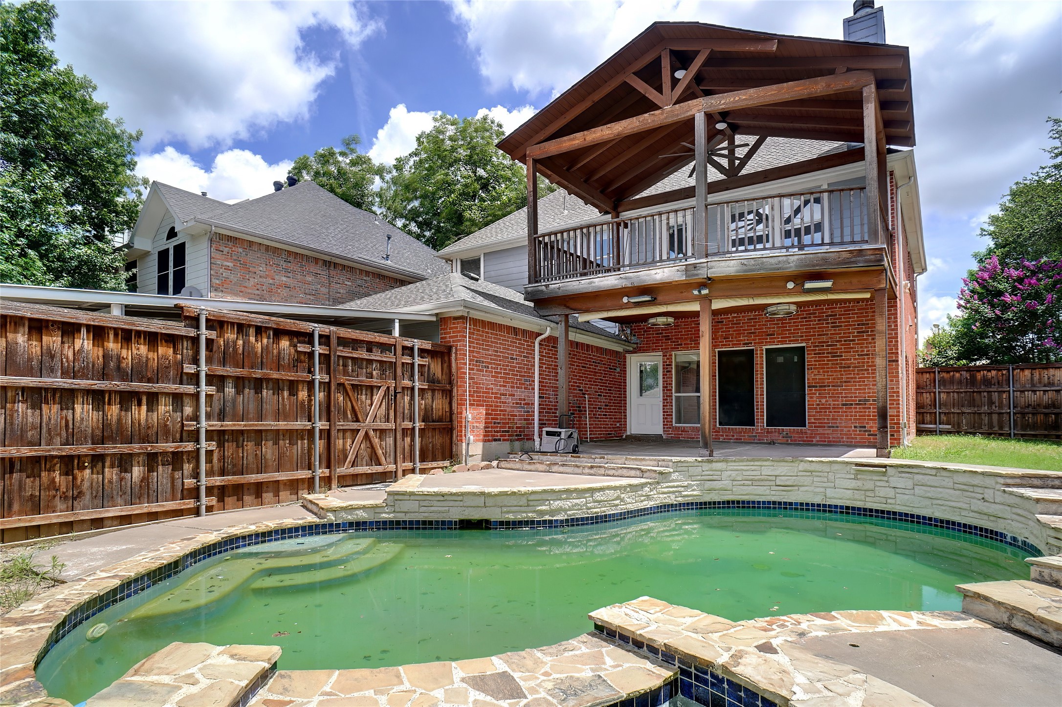 2337 San Gabriel Drive