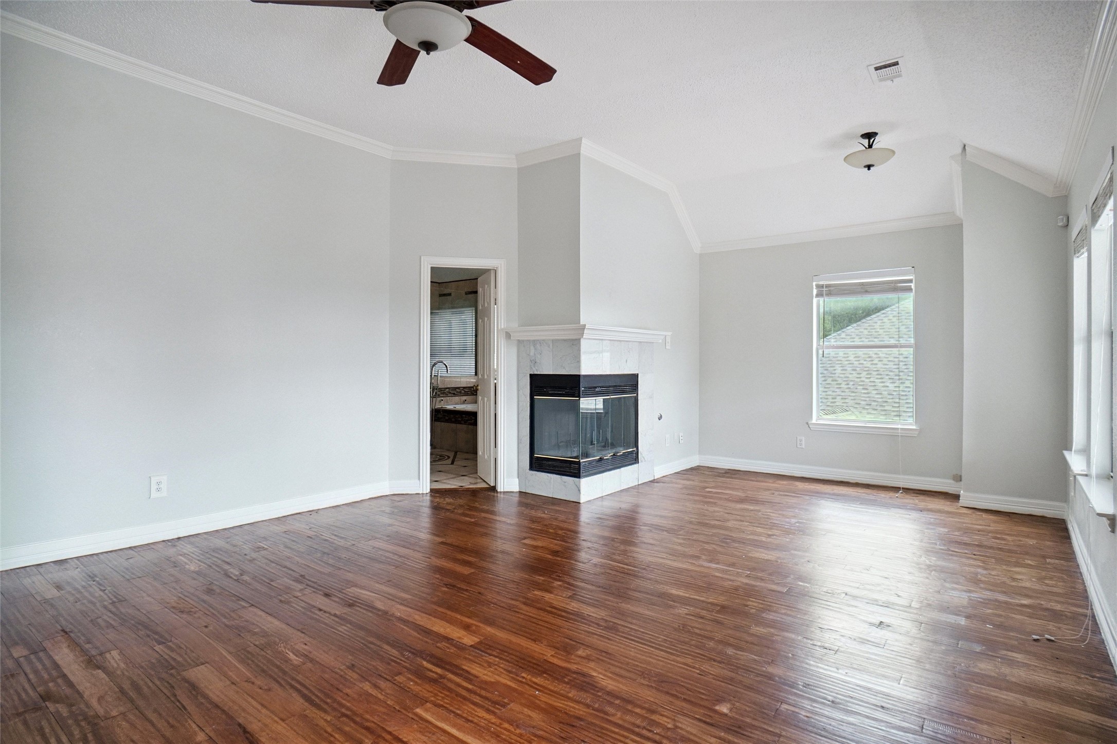 2337 San Gabriel Drive