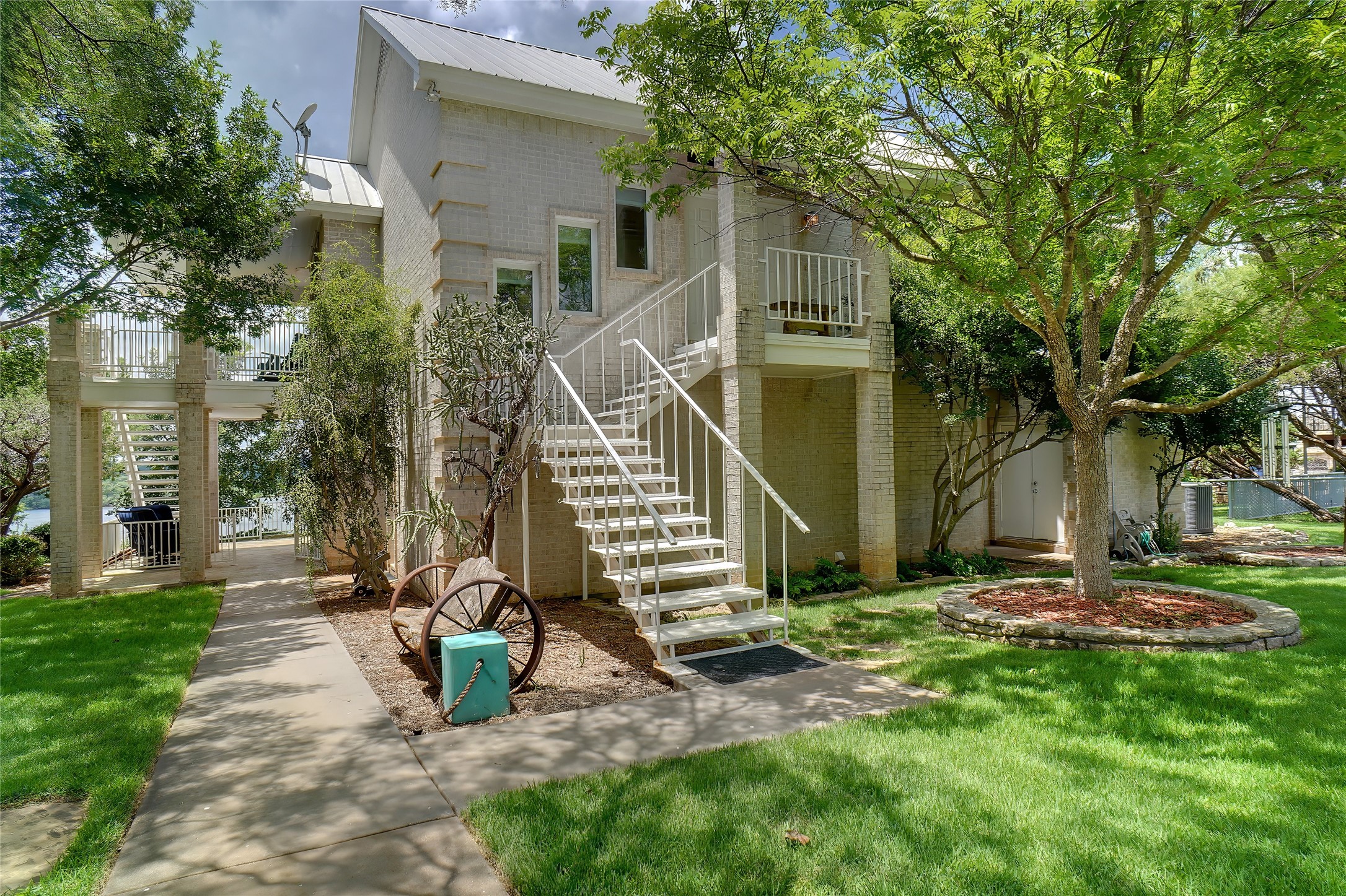 1003 Mesquite Ridge