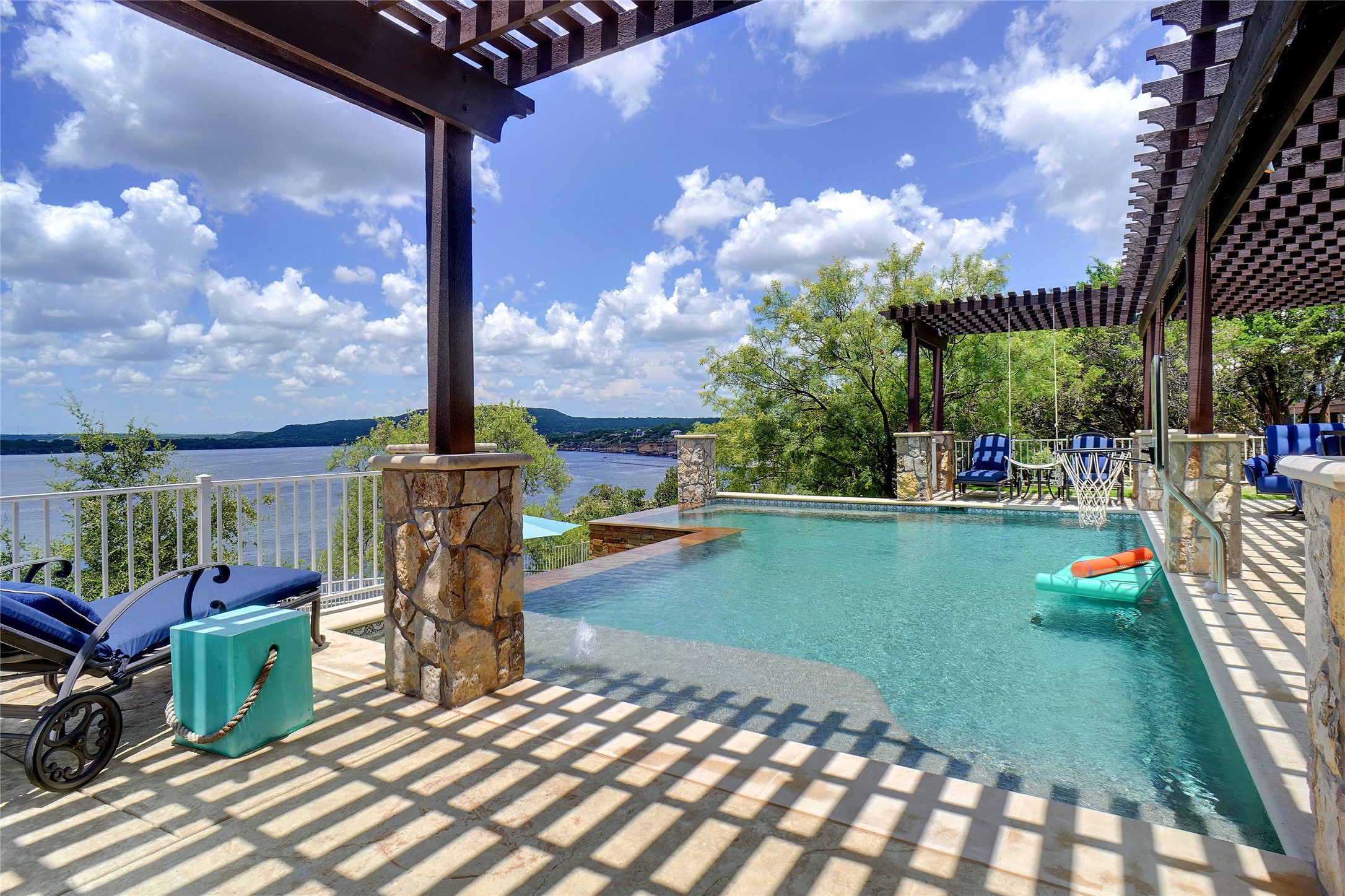 1003 Mesquite Ridge