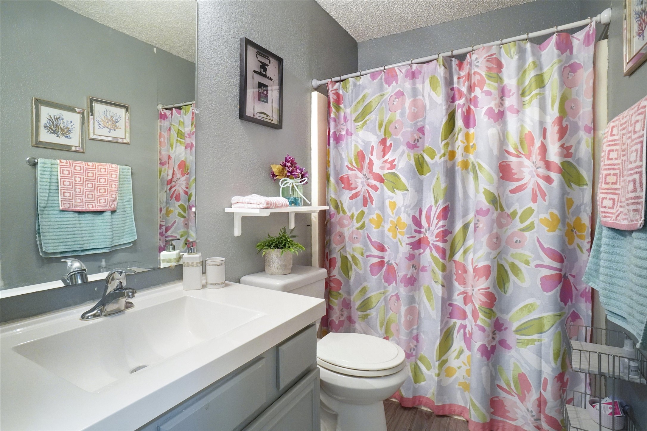 1900 Cedar Tree Drive