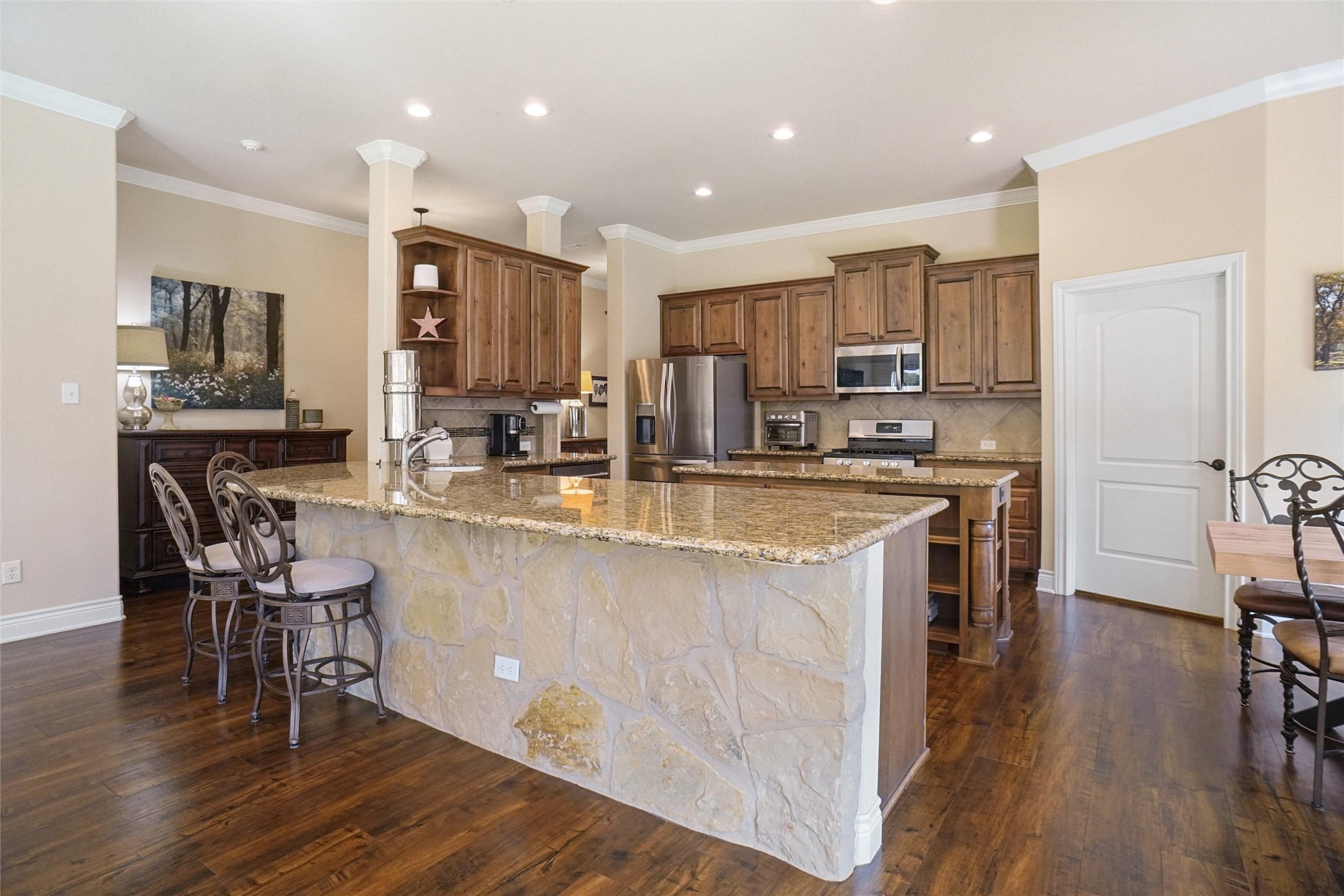 770 Carlisle Drive