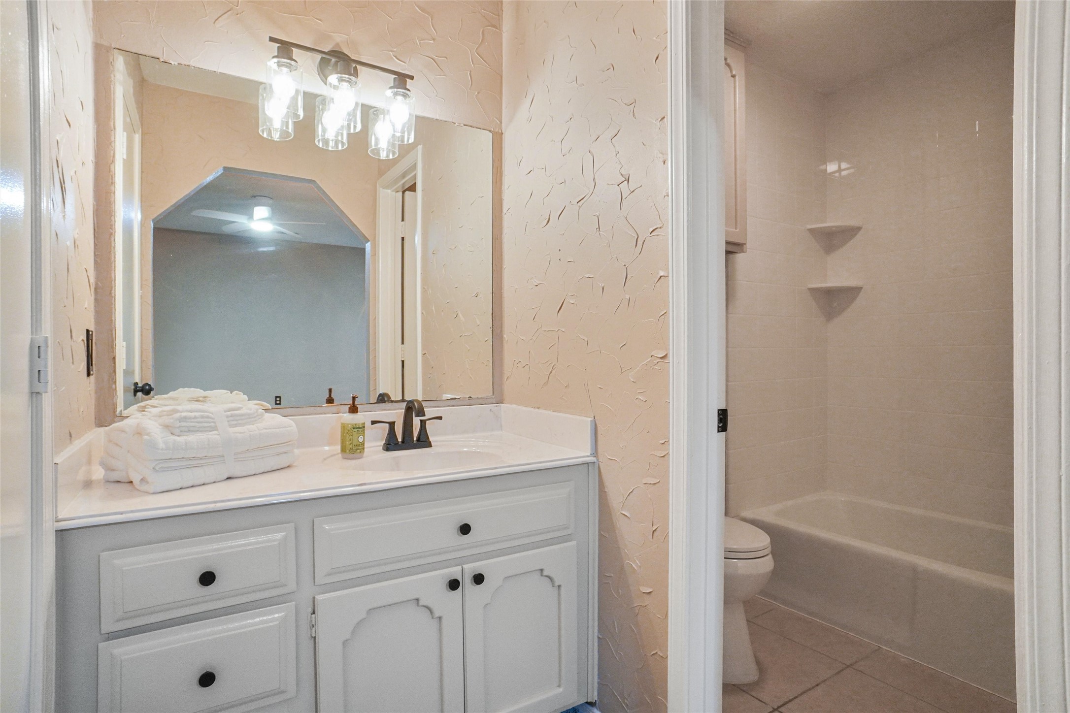 6051 Shadydale Court