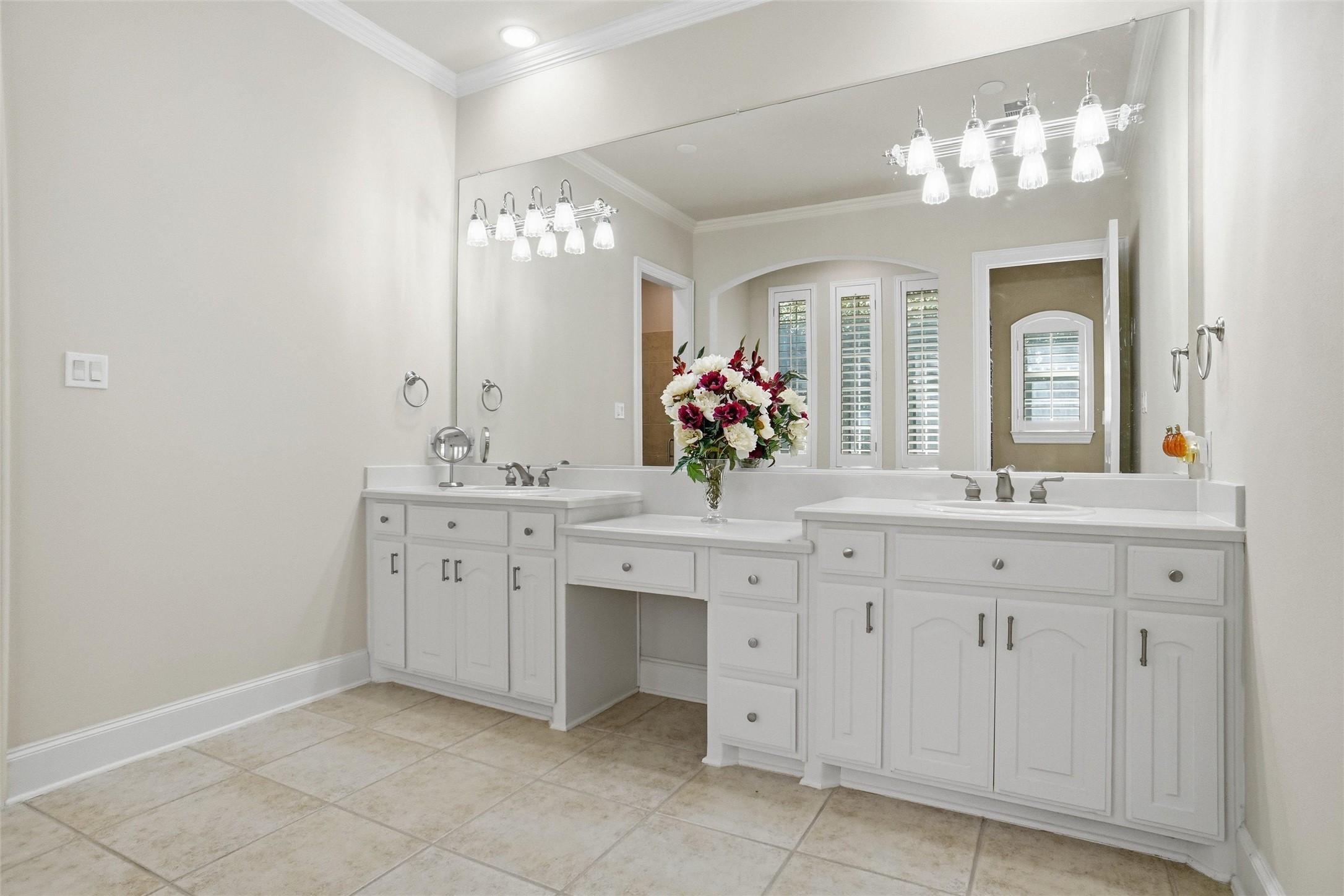 2100 Cedar Ridge Court