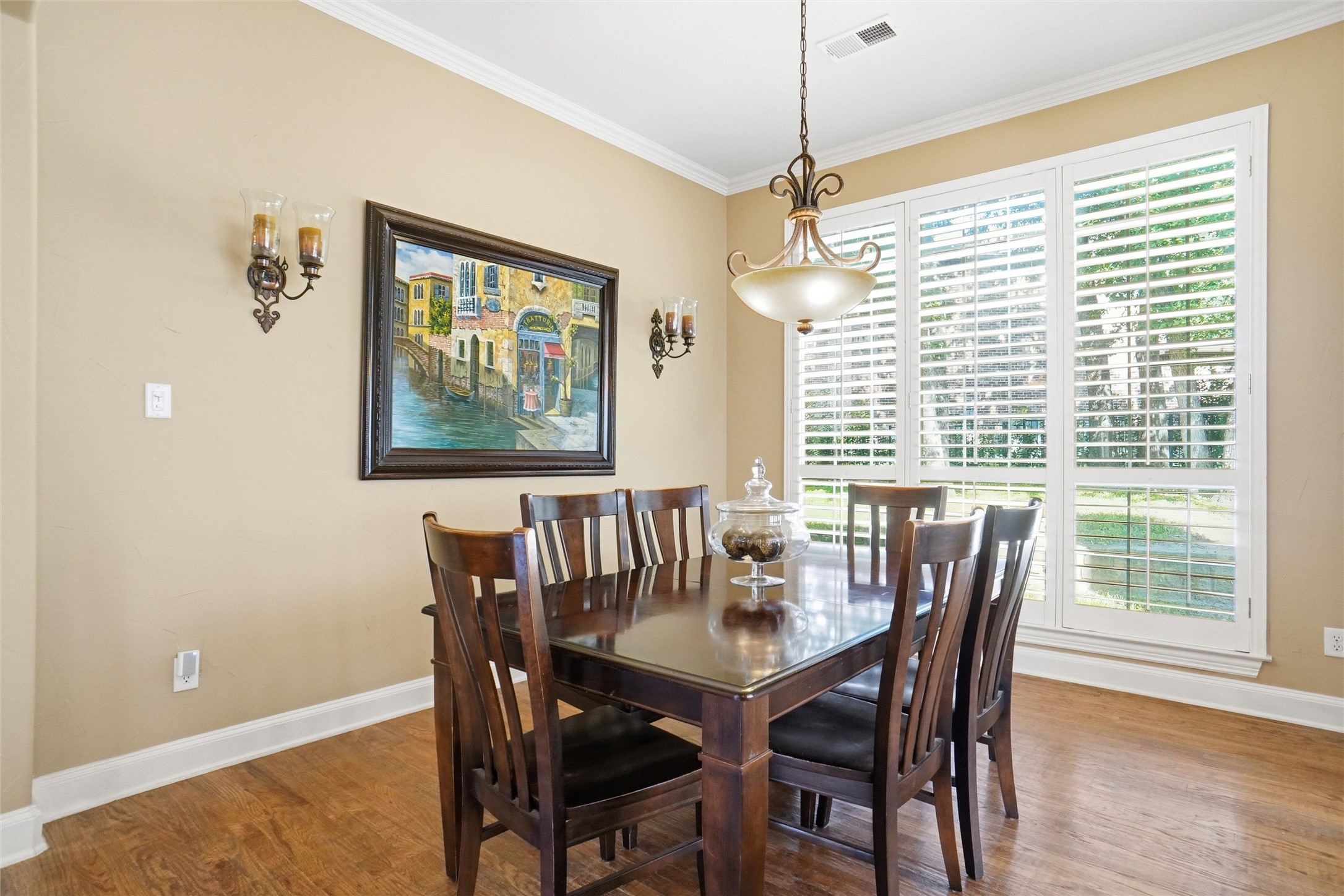 2100 Cedar Ridge Court