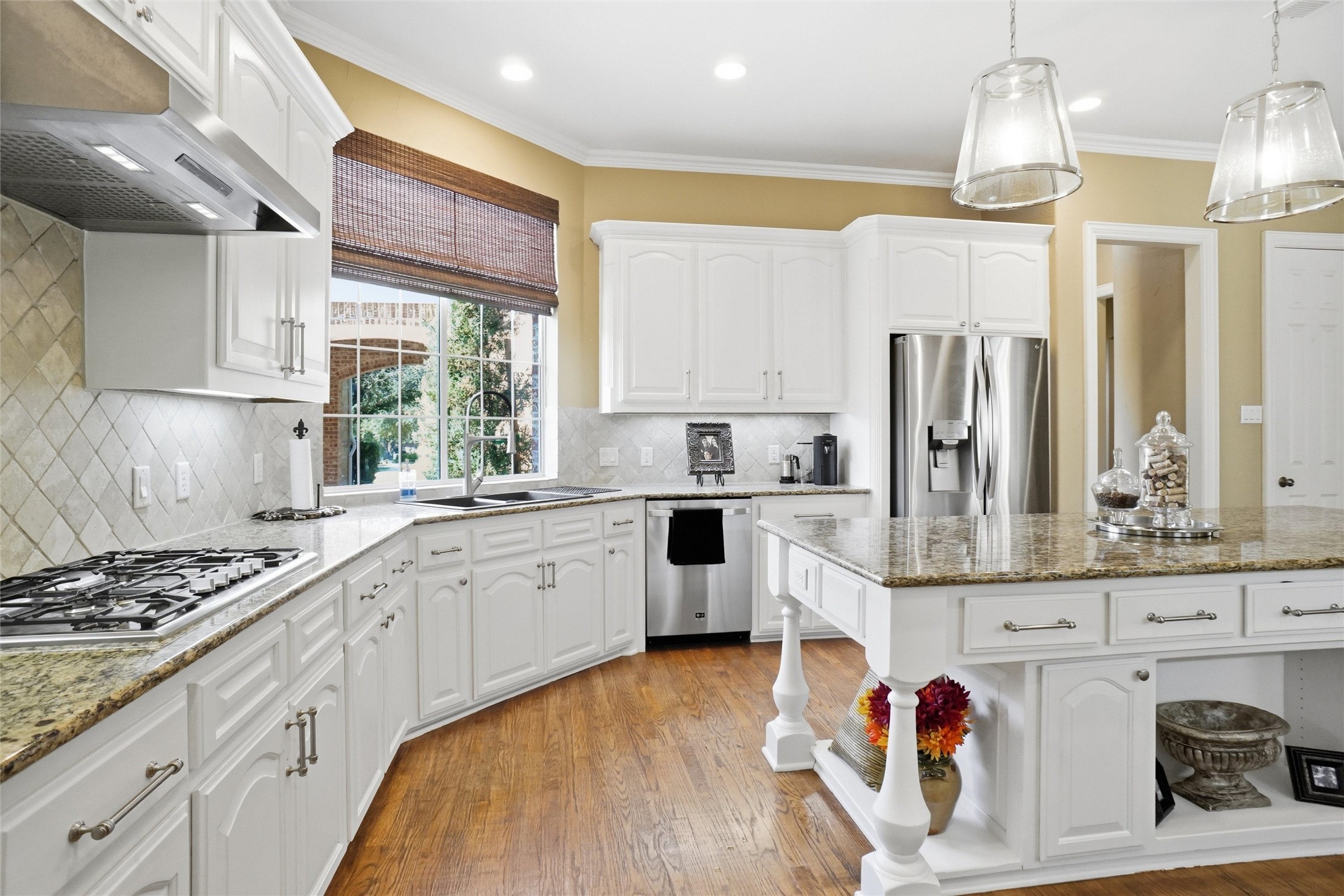 2100 Cedar Ridge Court