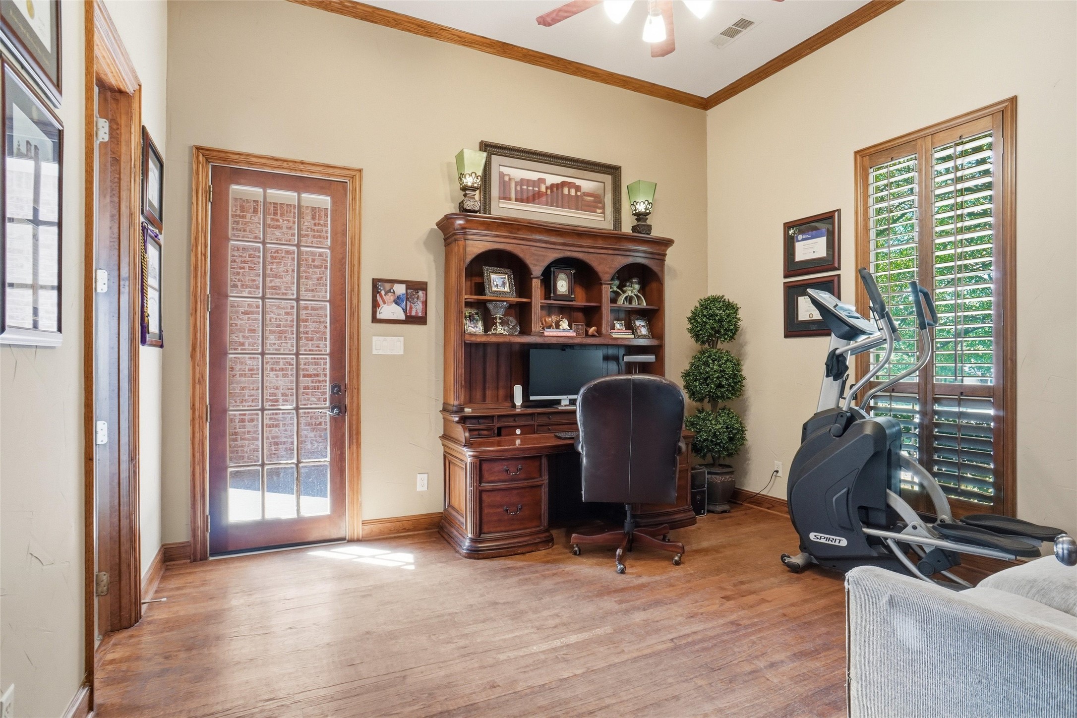 2100 Cedar Ridge Court