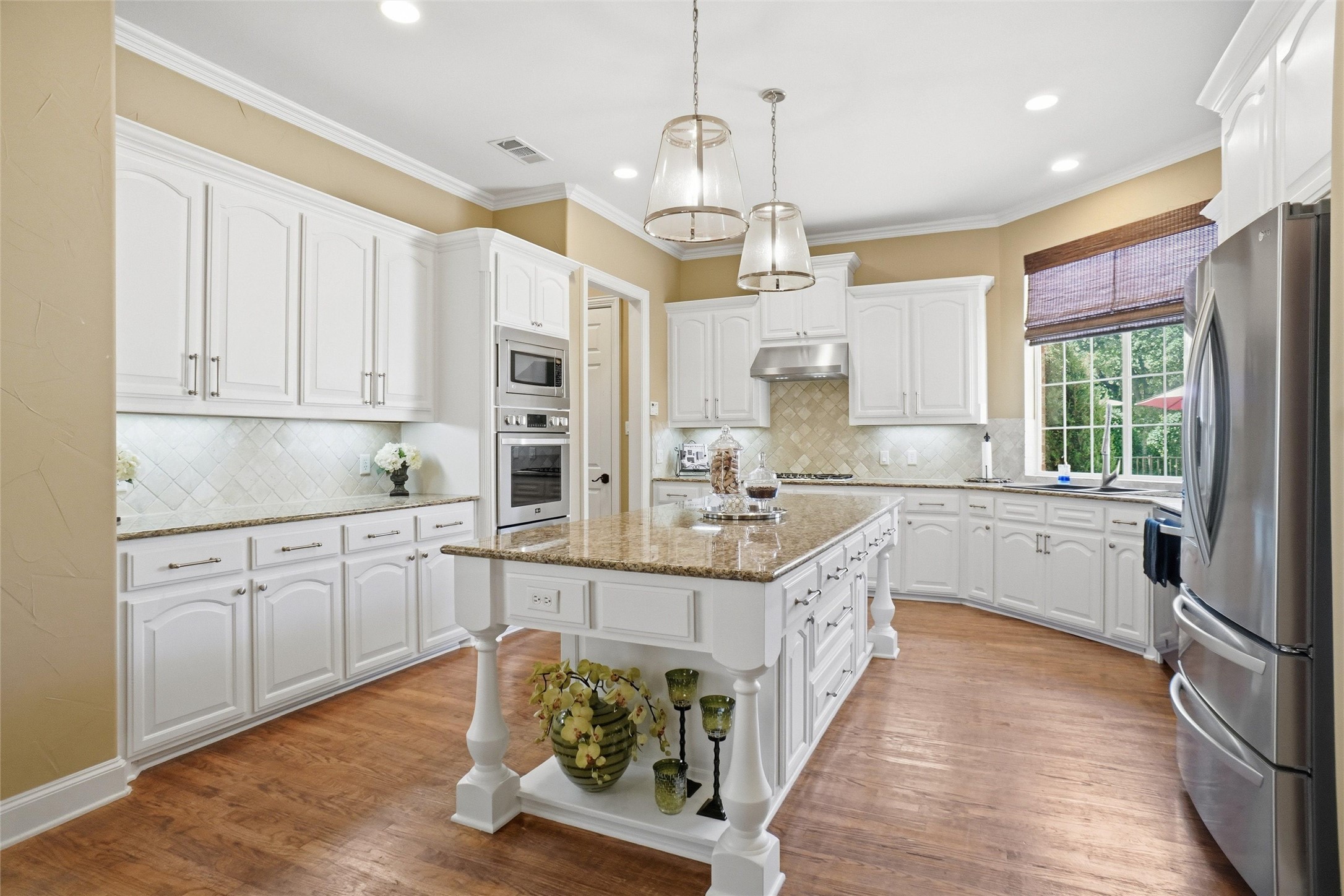 2100 Cedar Ridge Court