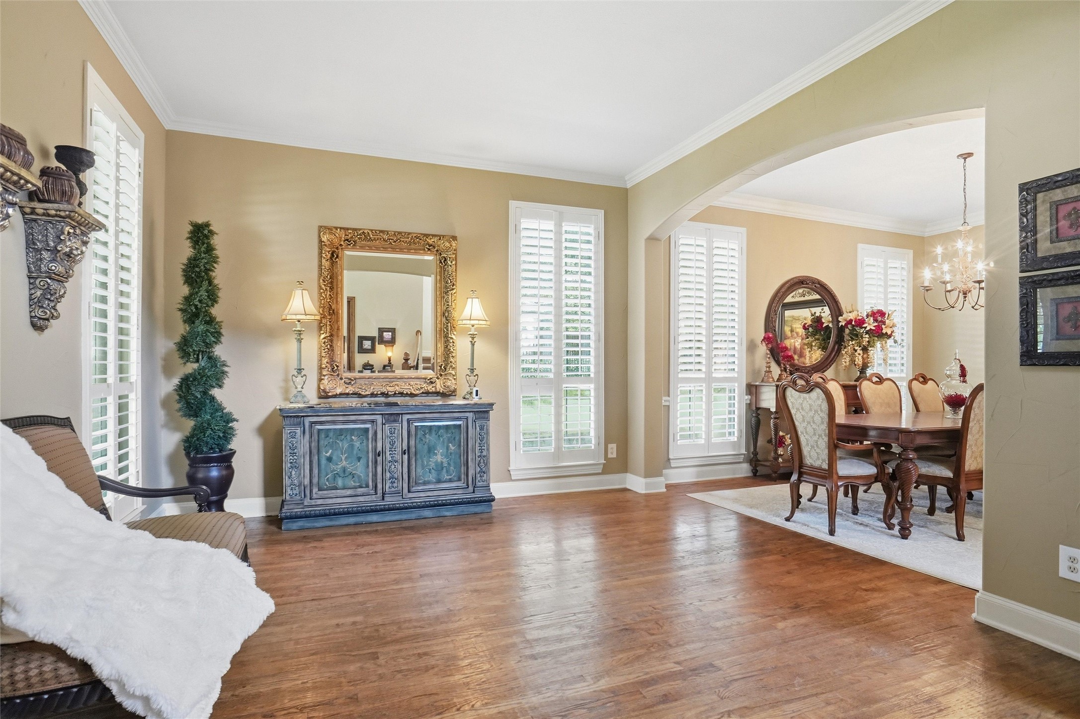 2100 Cedar Ridge Court