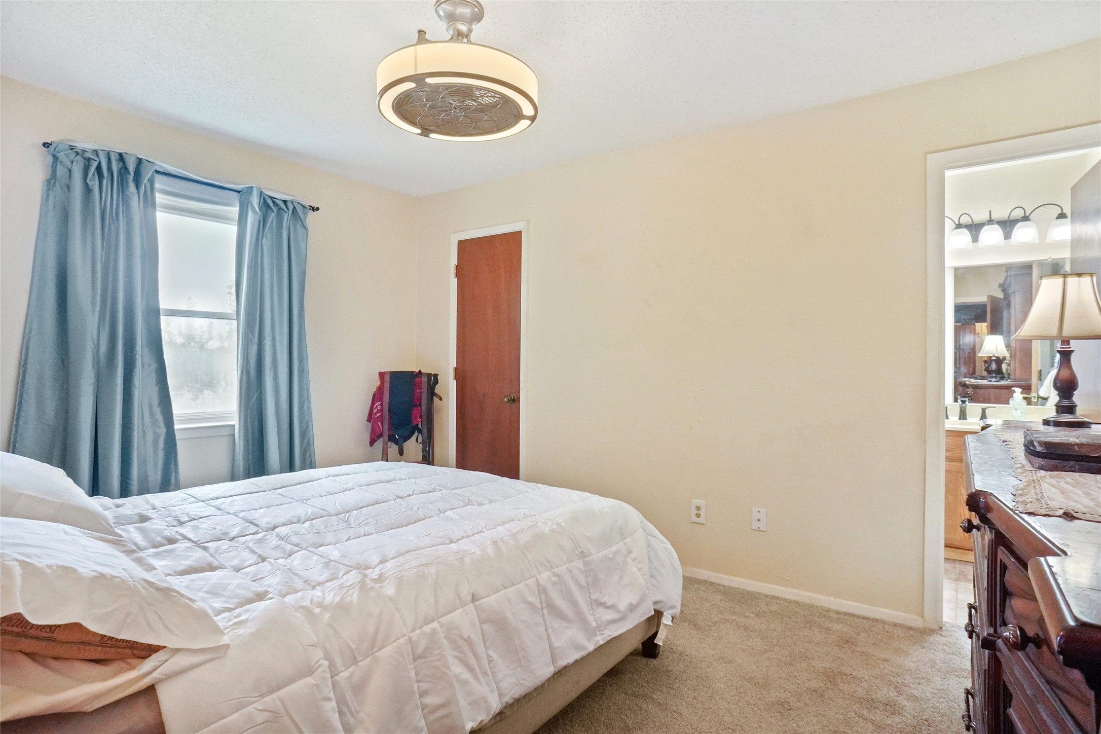 6425 Greenfield Court