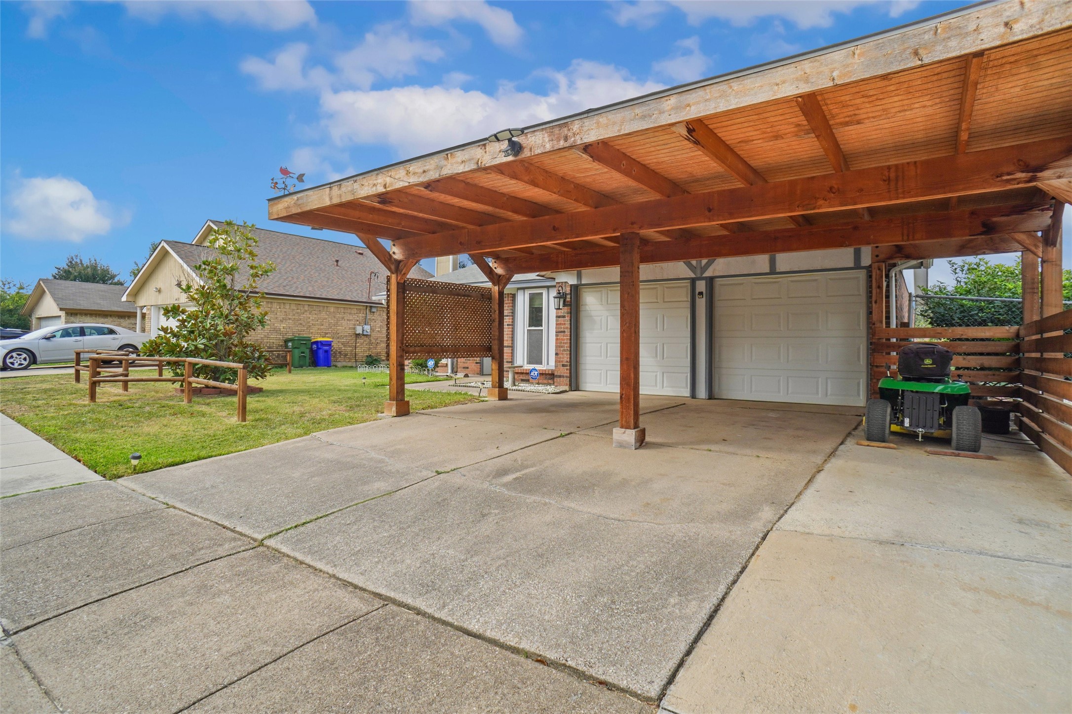 6425 Greenfield Court