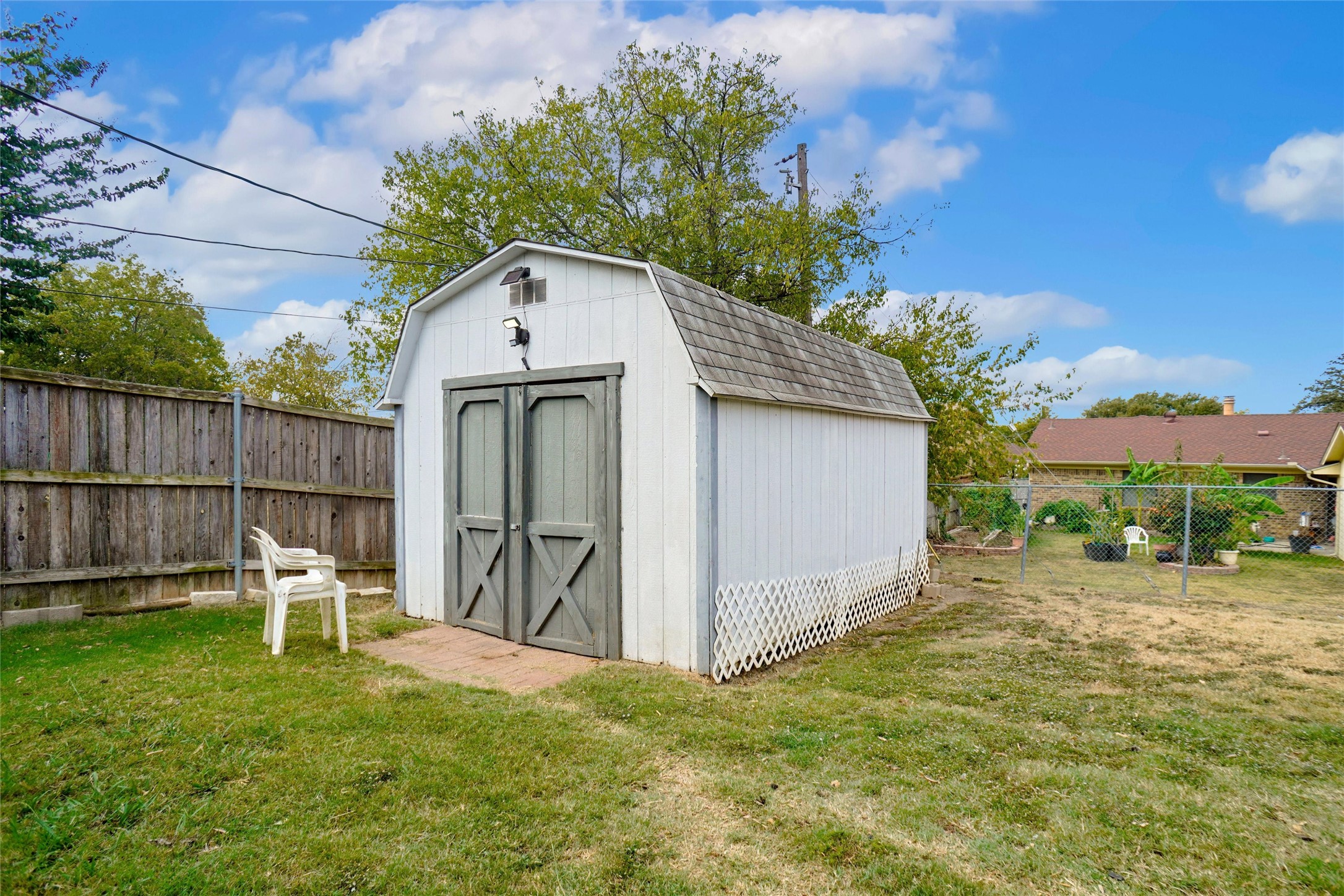 6425 Greenfield Court