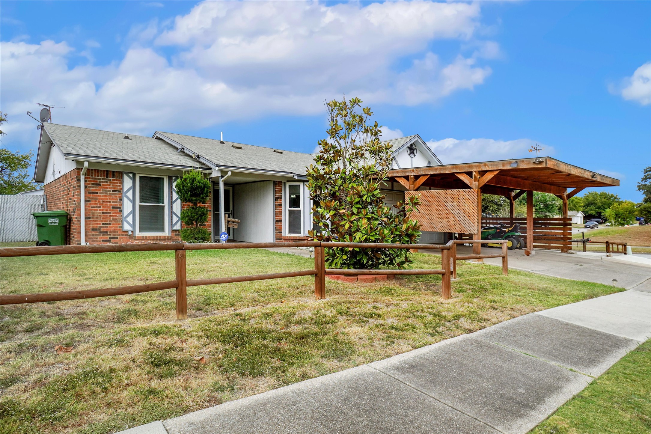 6425 Greenfield Court