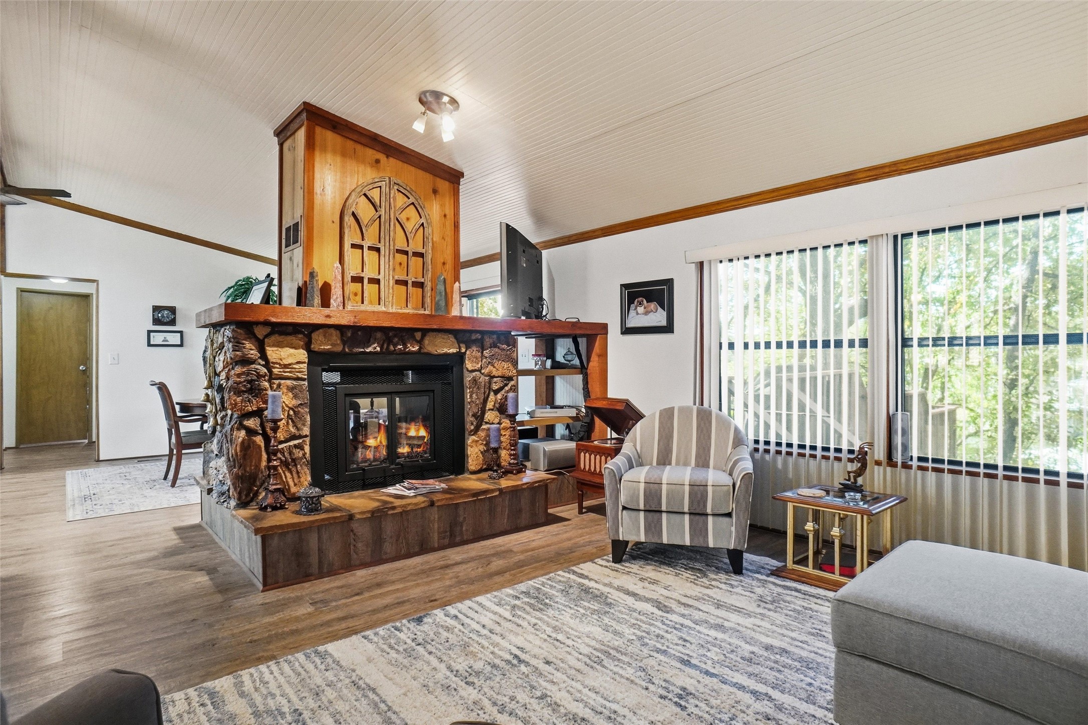 373 County Road 1742