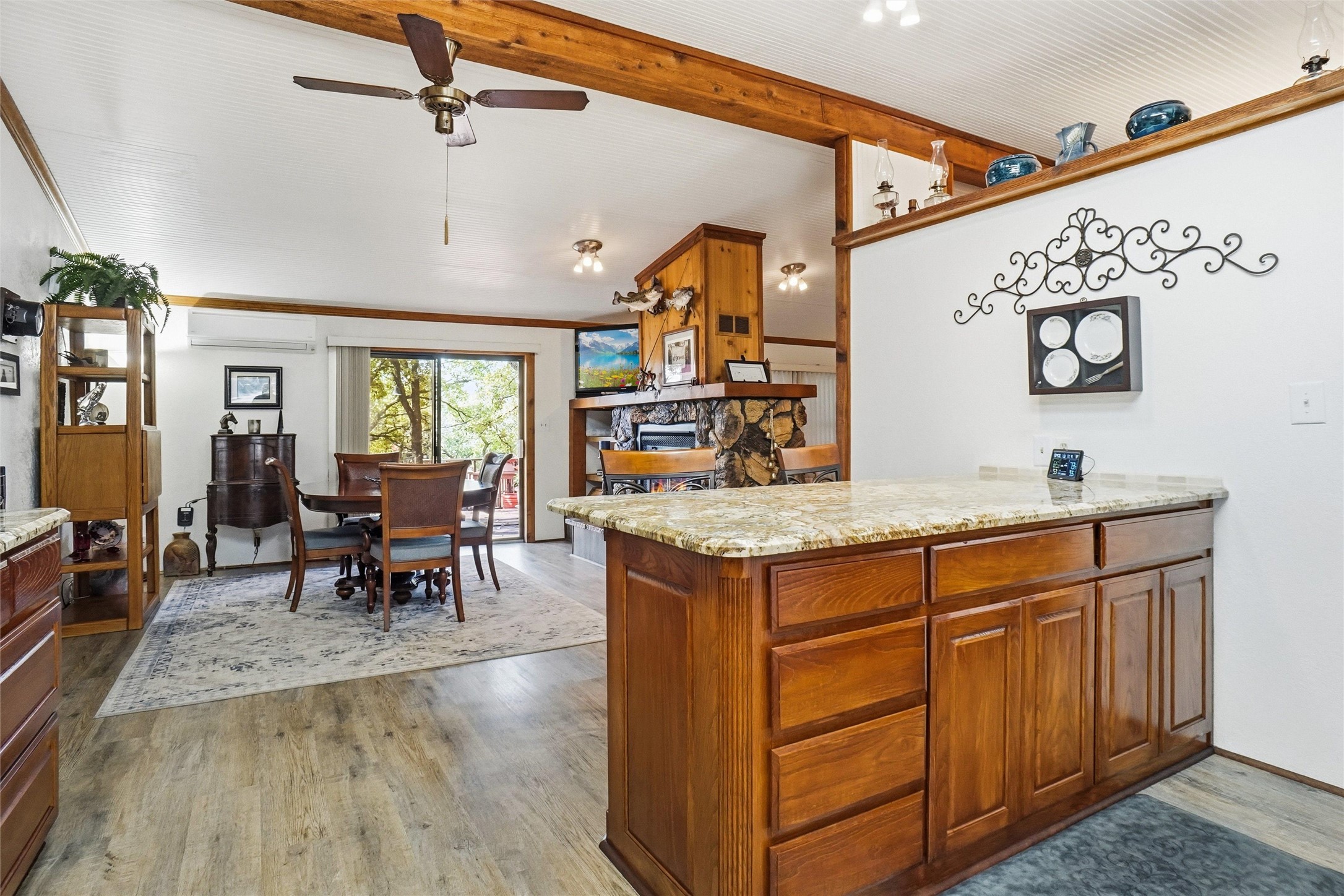 373 County Road 1742