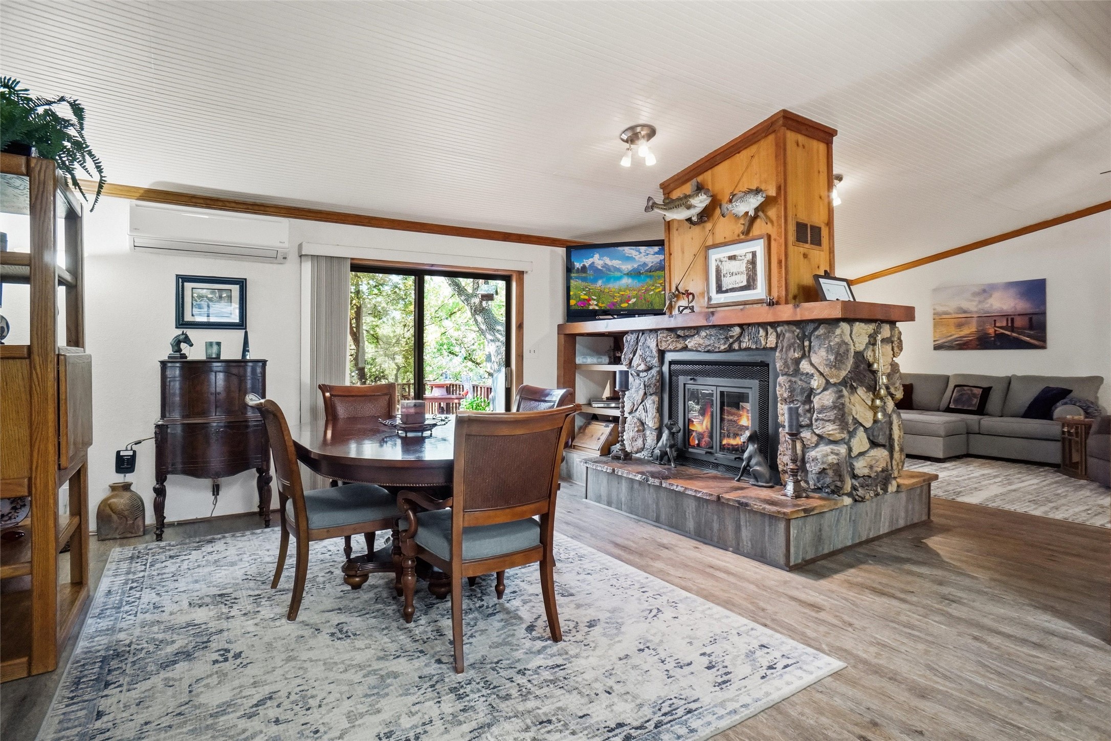 373 County Road 1742