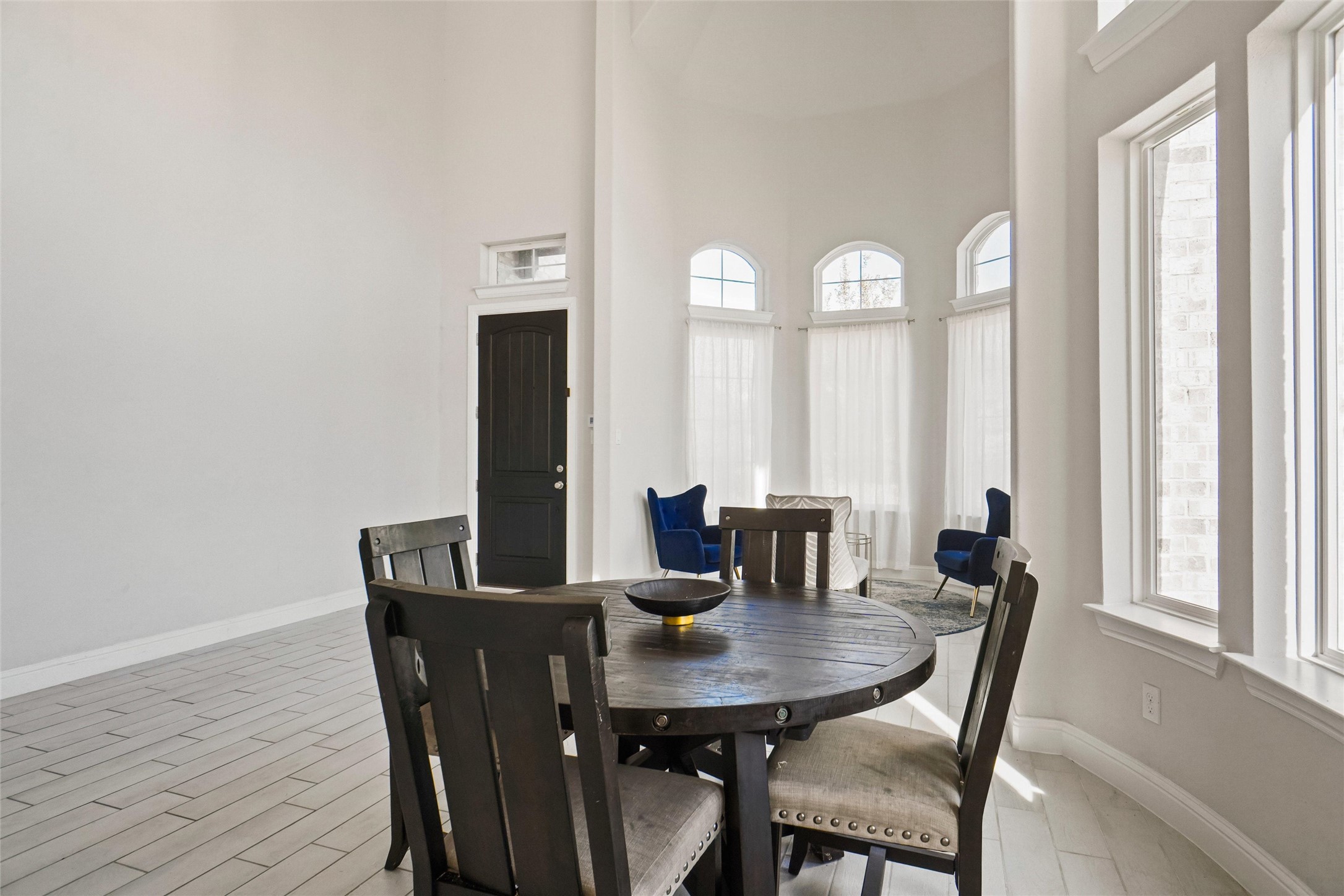 1237 Stagecoach Trail