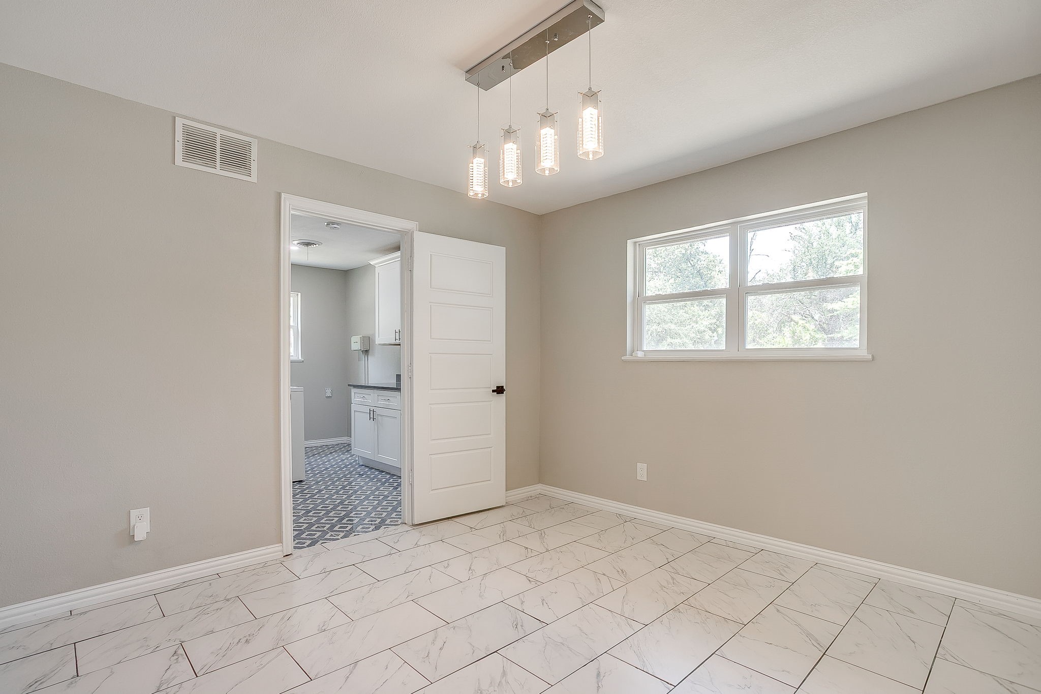 2536 Daisy Lane