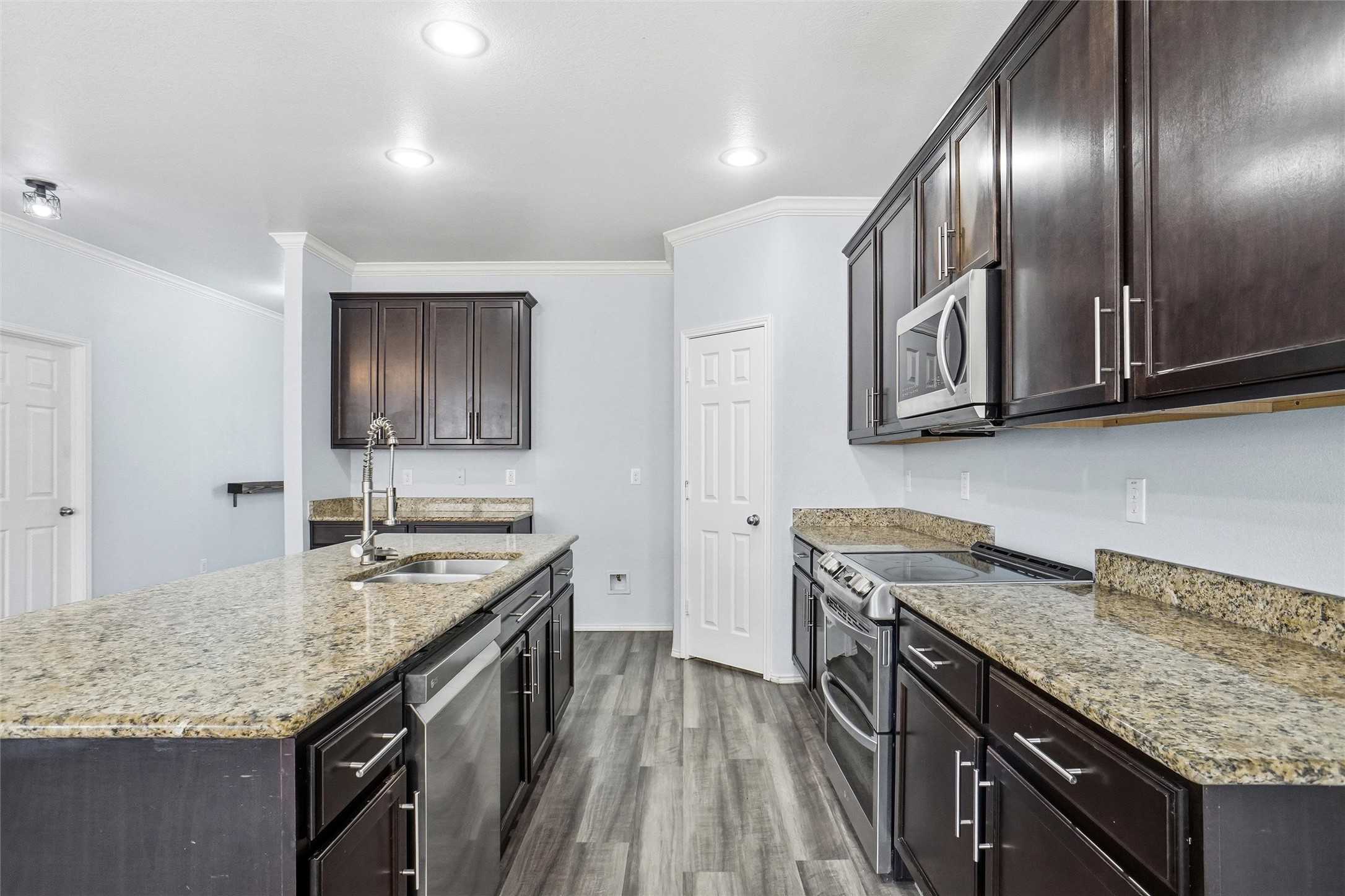 7920 Split Rock Drive